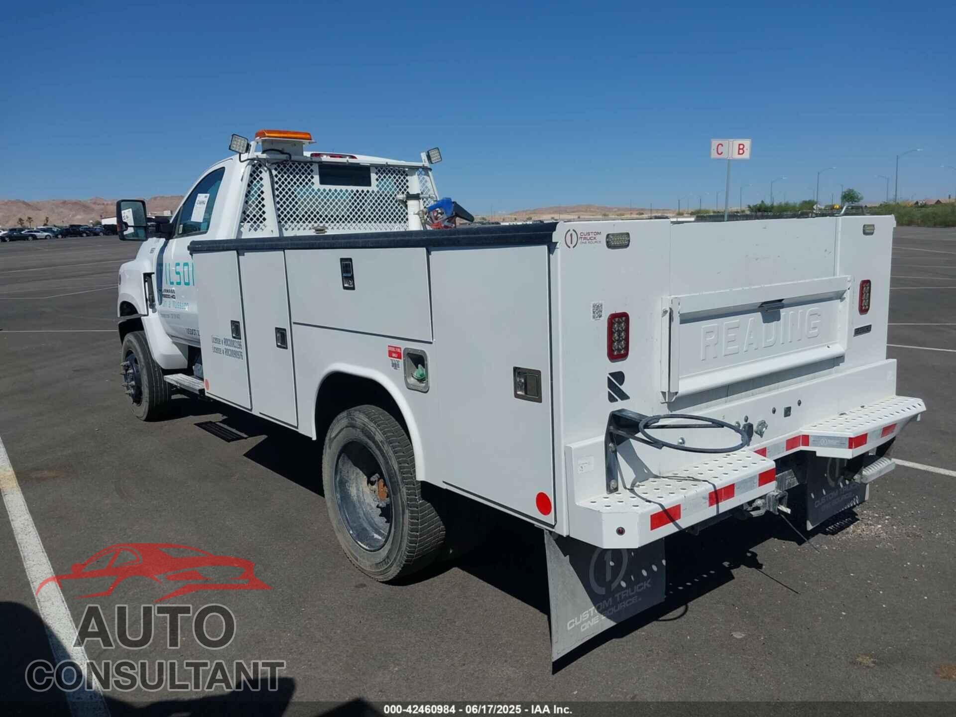CHEVROLET SILVERADO MD 2023 - 1HTKJPVM9PH125636