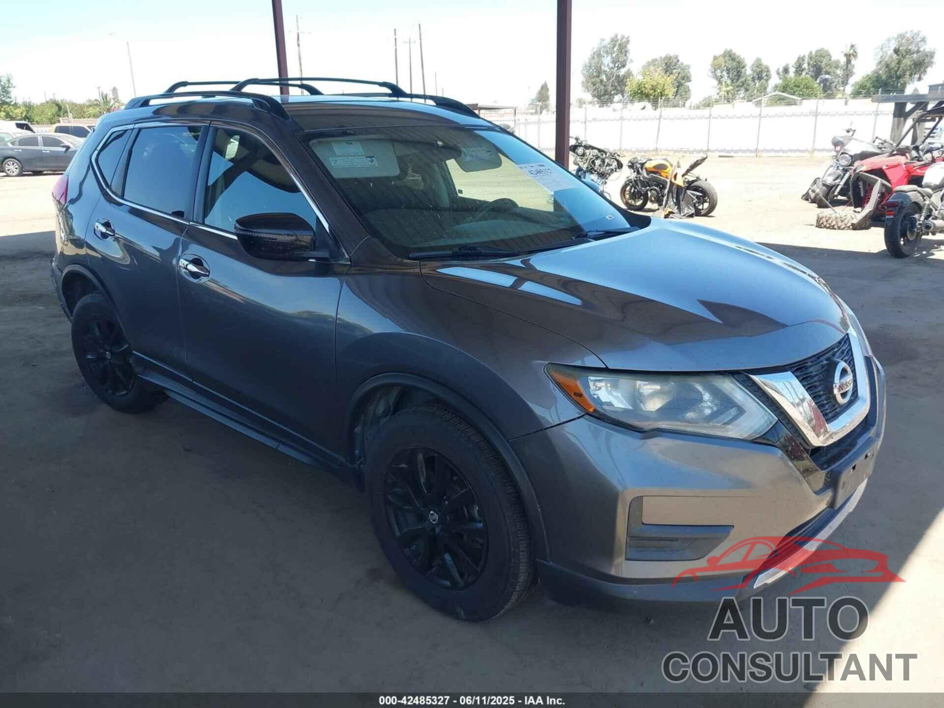 NISSAN ROGUE 2017 - 5N1AT2MT9HC818389