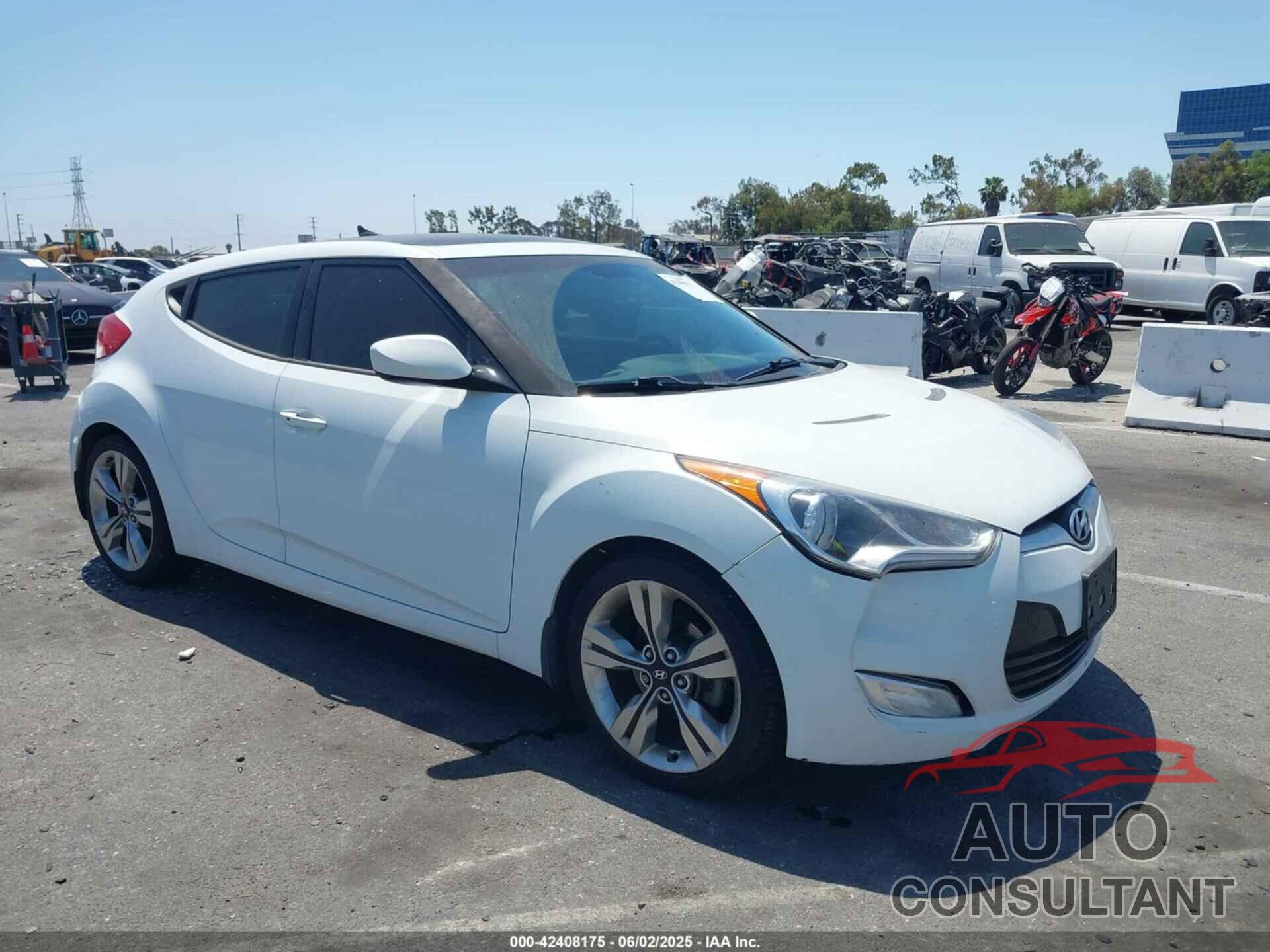 HYUNDAI VELOSTER 2013 - KMHTC6AD8DU174885