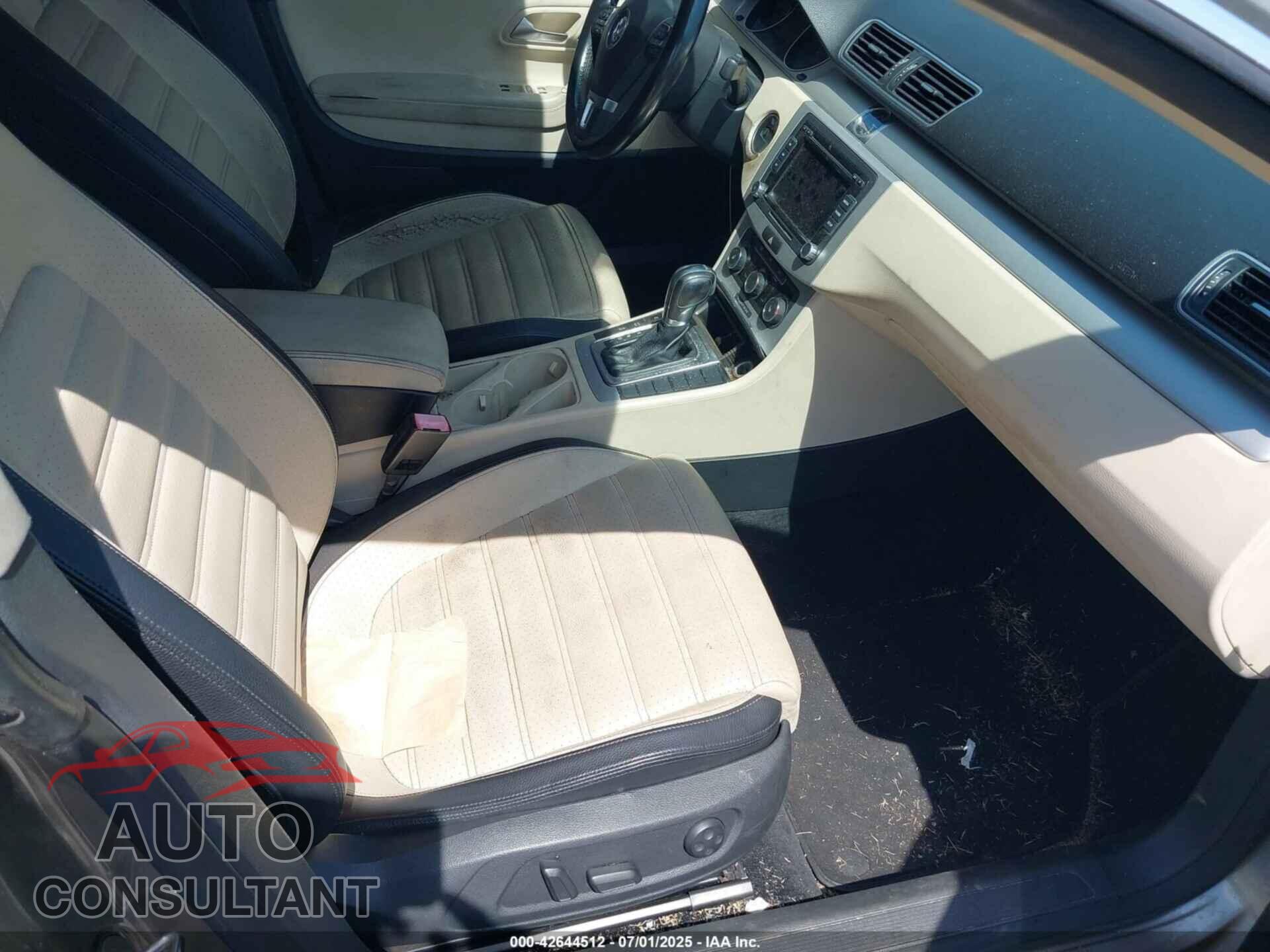 VOLKSWAGEN CC 2012 - WVWMN7AN8CE547174