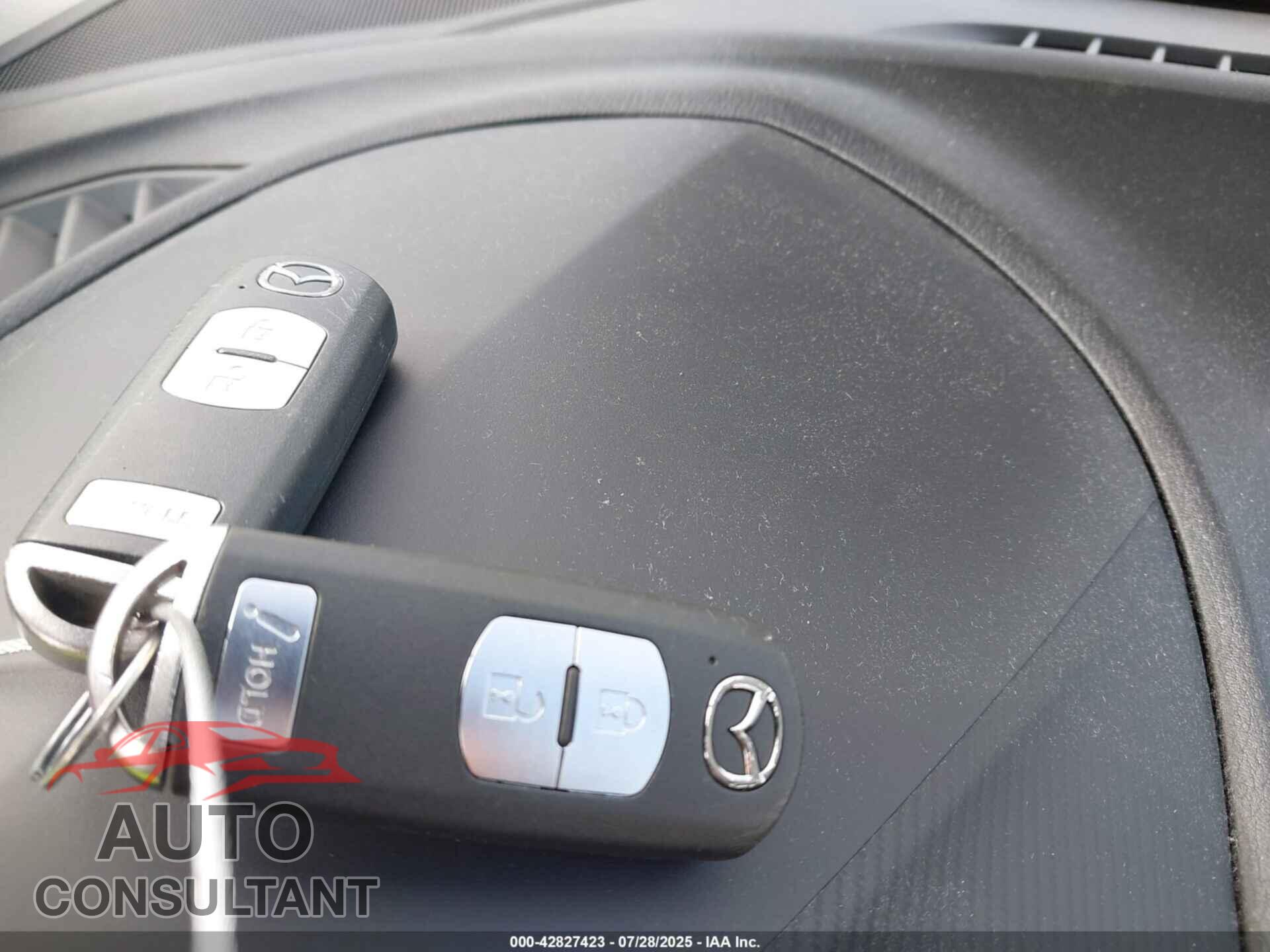 MAZDA MAZDA3 2014 - JM1BM1M76E1124205