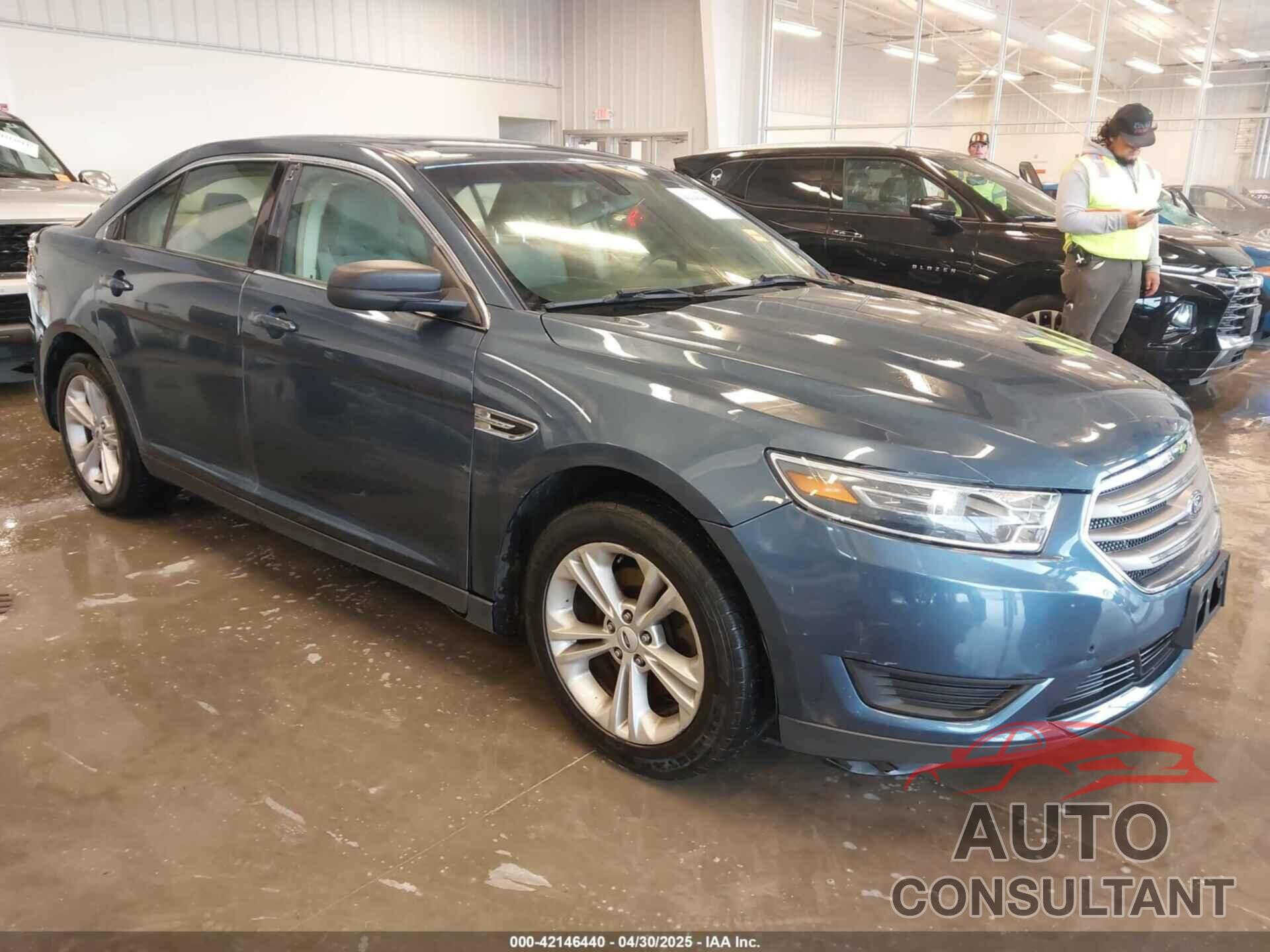 FORD TAURUS 2018 - 1FAHP2D82JG111965