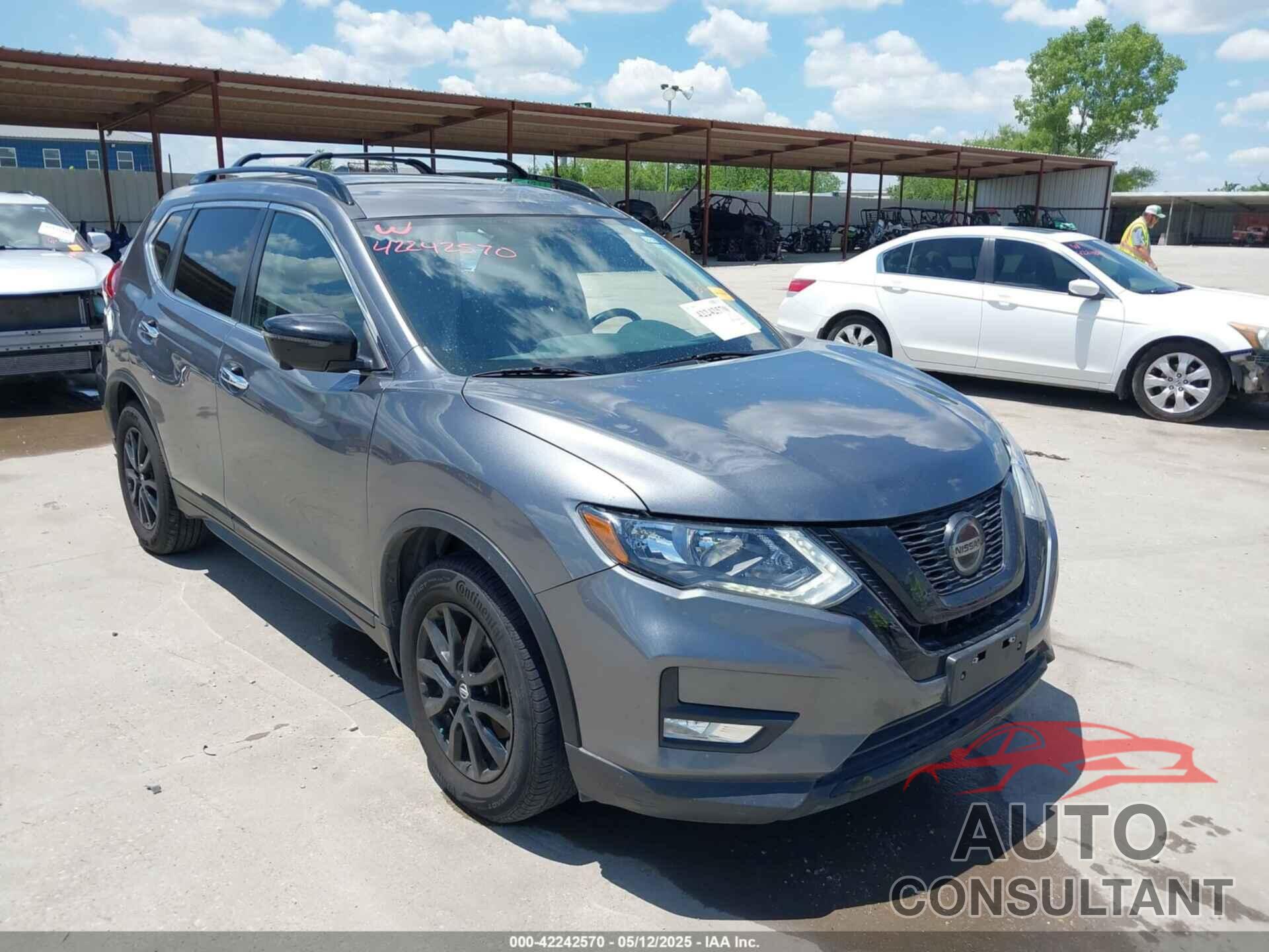NISSAN ROGUE 2018 - 5N1AT2MT9JC744610