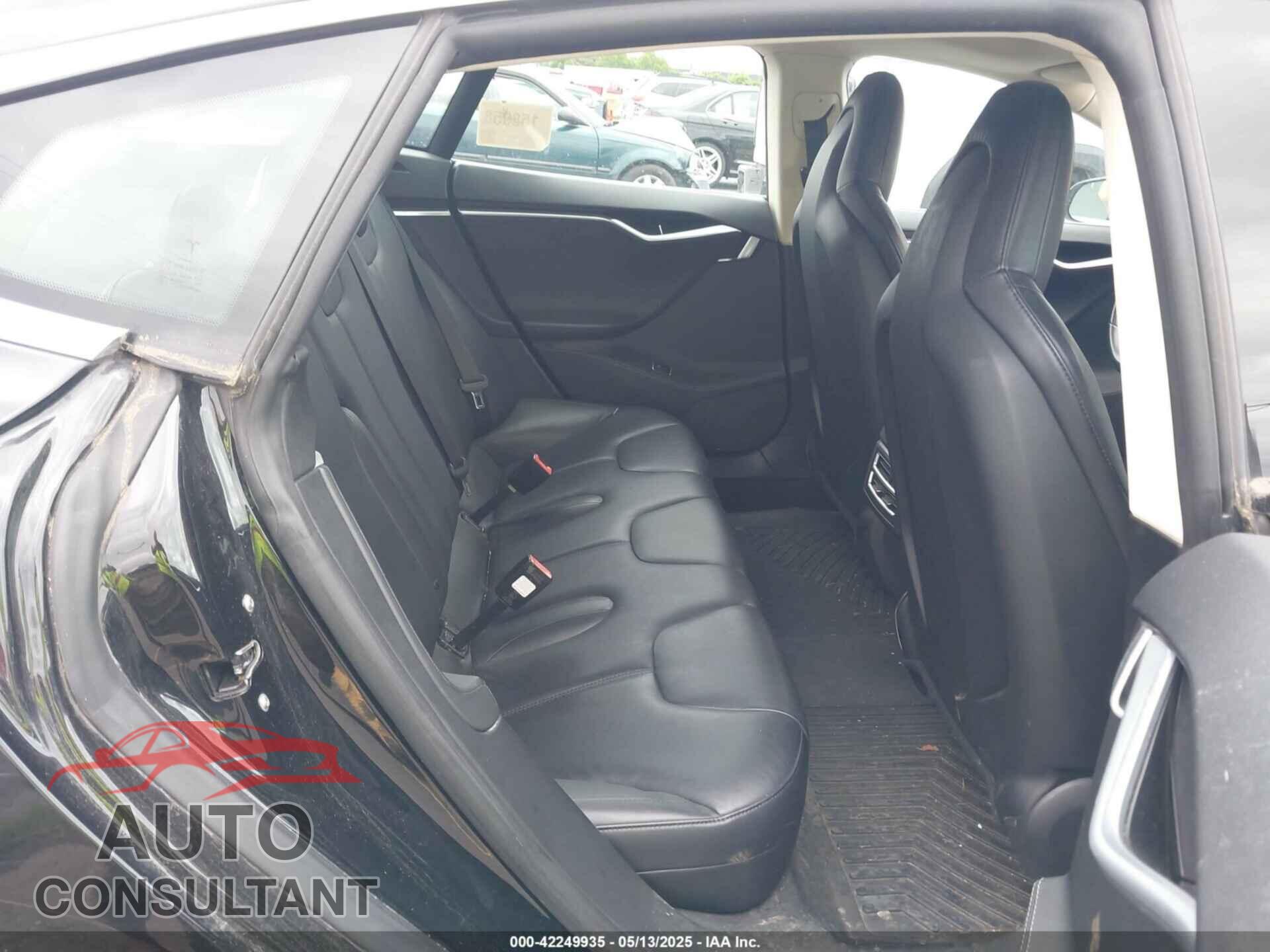 TESLA MODEL S 2014 - 5YJSA1H10EFP48975