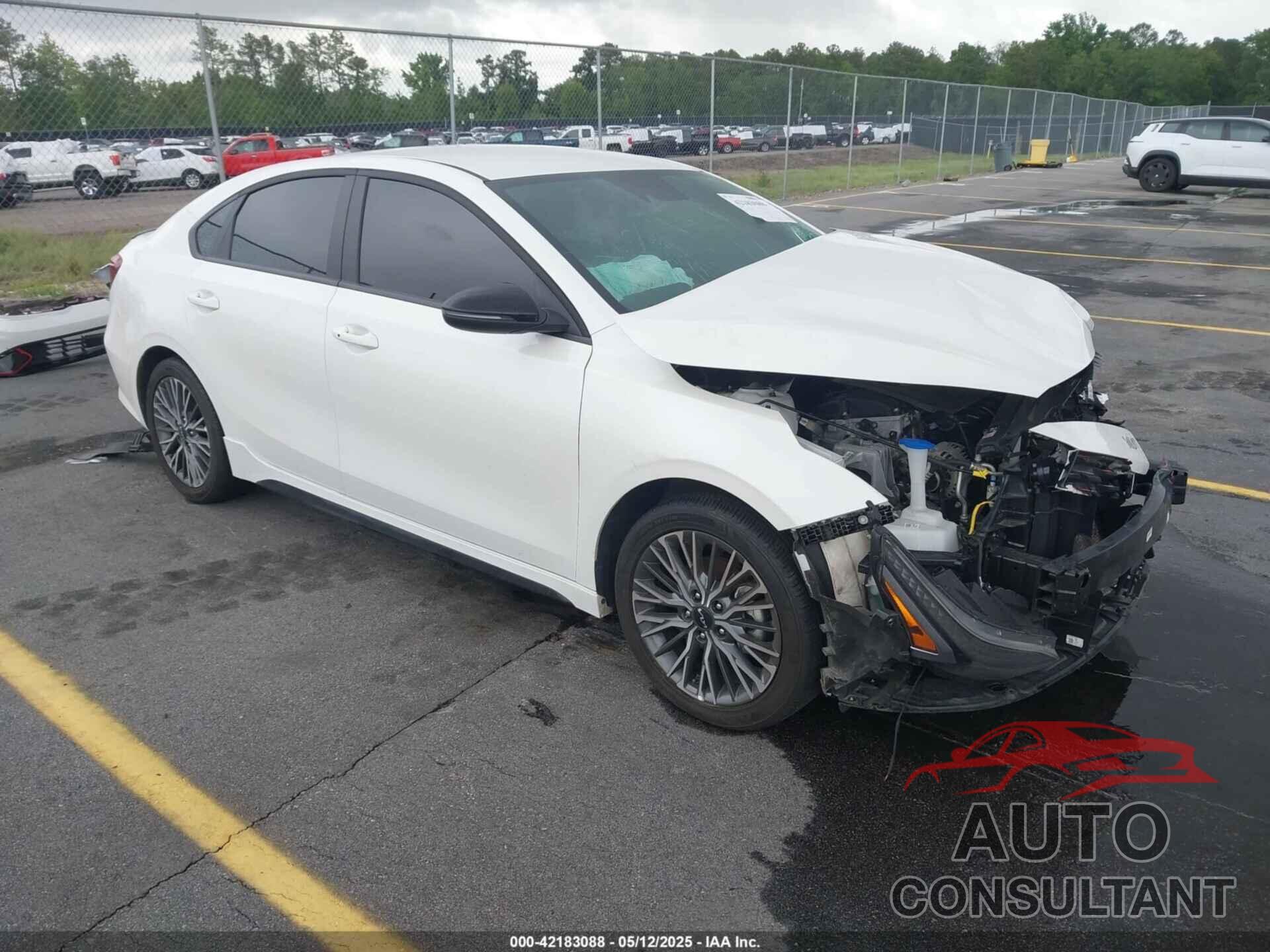 KIA FORTE 2024 - 3KPF54AD2RE800601