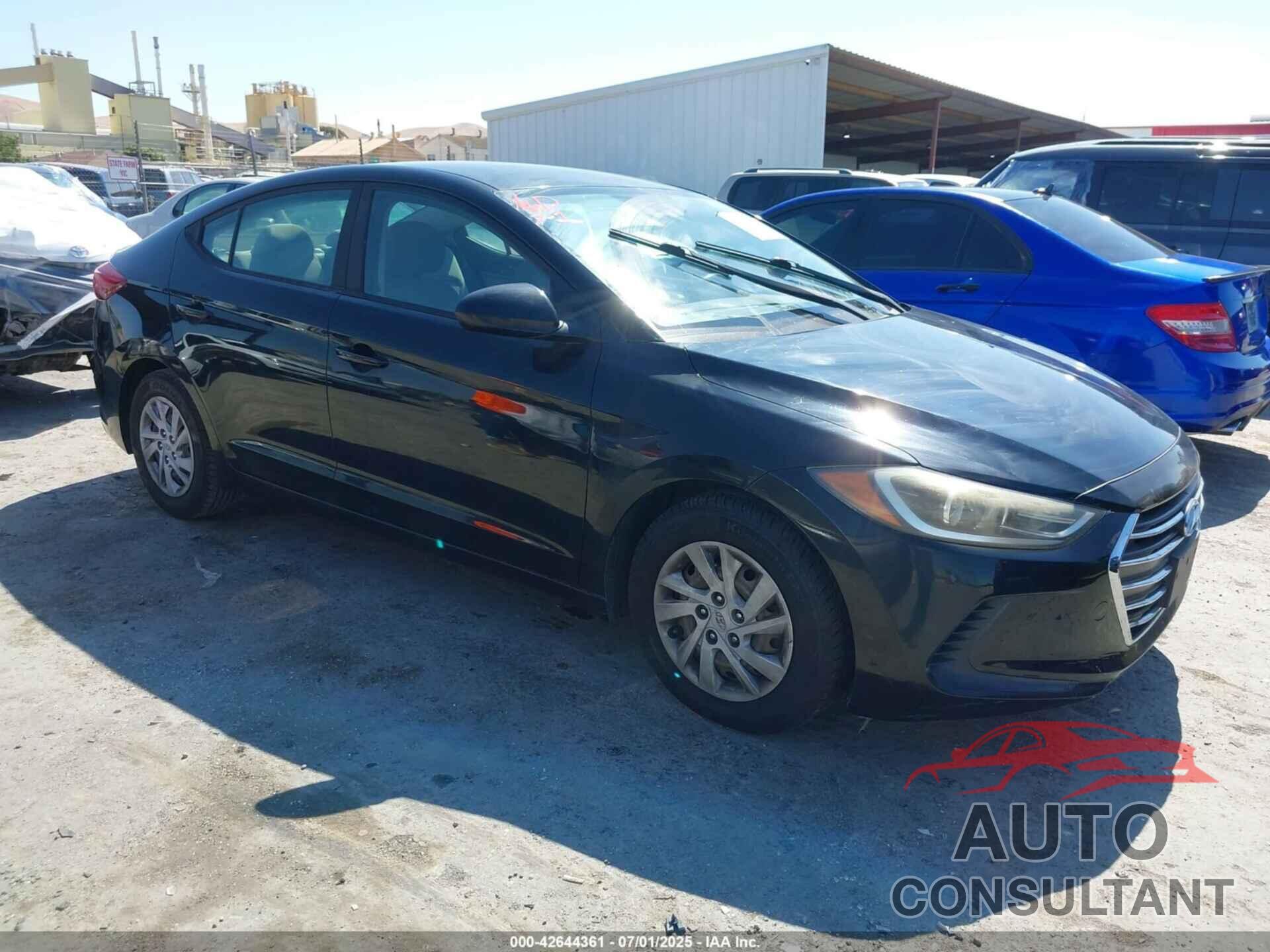 HYUNDAI ELANTRA 2017 - KMHD74LF8HU084668