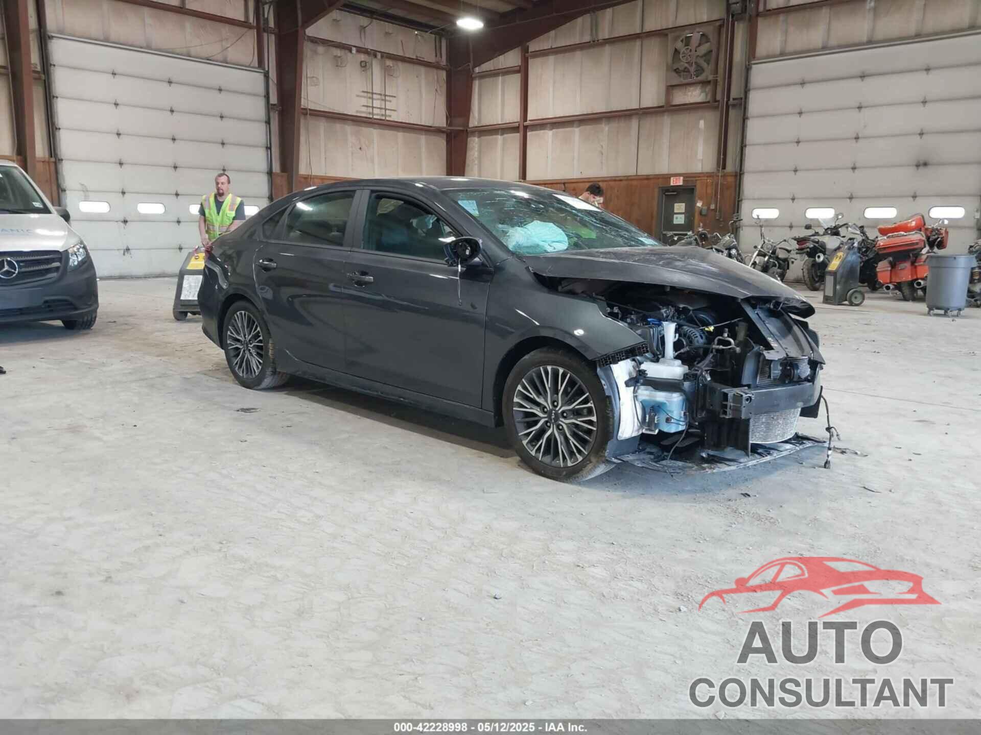 KIA FORTE 2023 - 3KPF54AD3PE581872