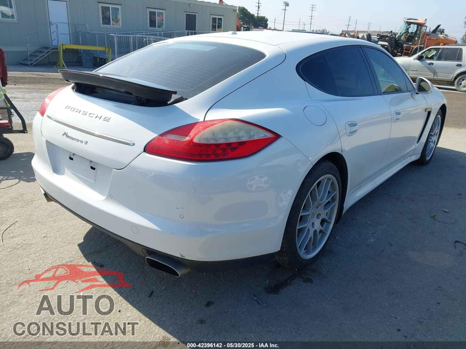 PORSCHE PANAMERA 2011 - WP0AA2A75BL010310