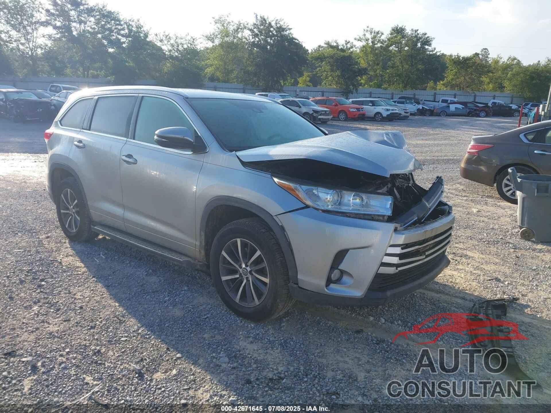 TOYOTA HIGHLANDER 2018 - 5TDKZRFH7JS531369