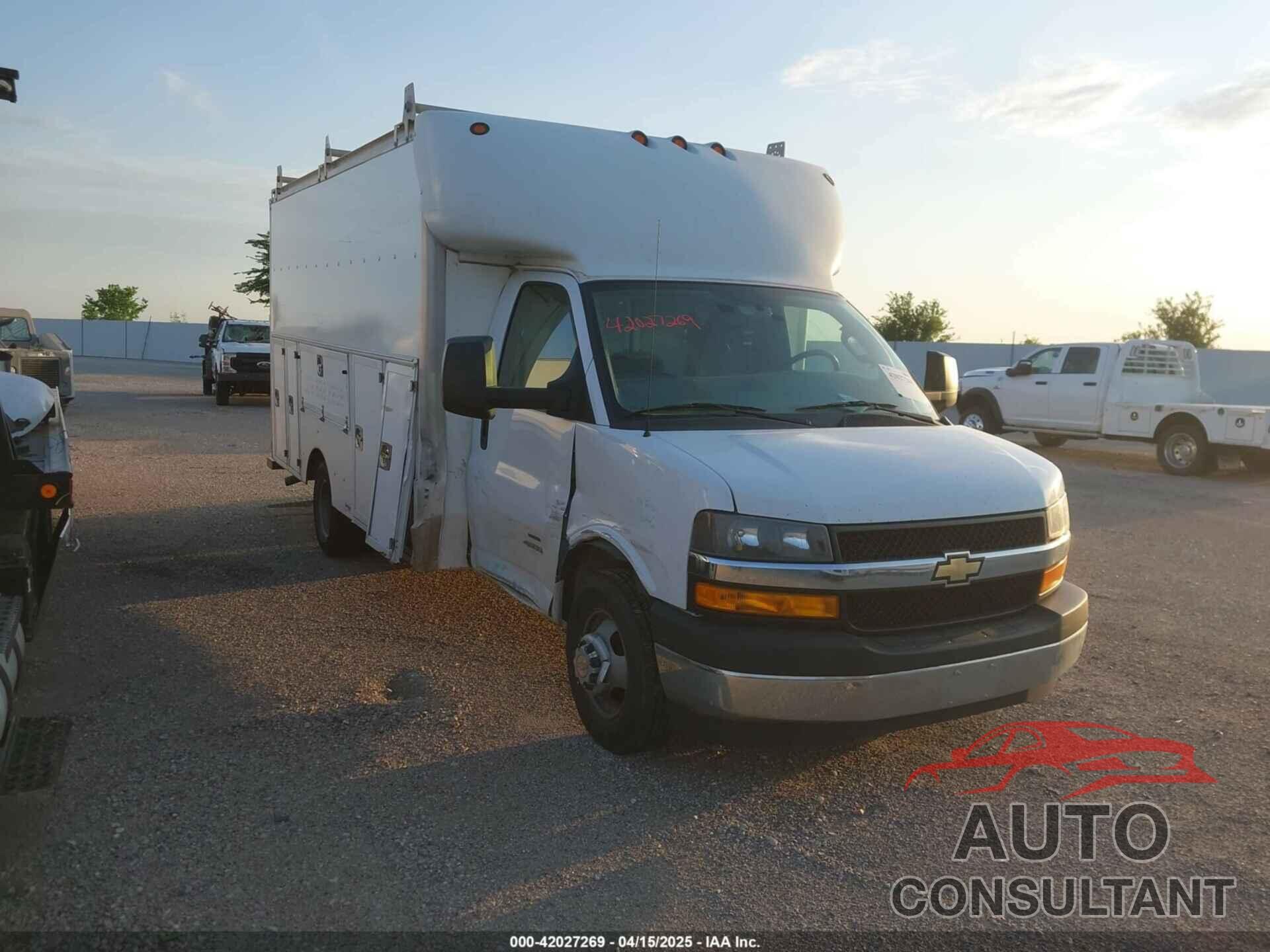 CHEVROLET EXPRESS CUTAWAY 4500 2021 - 1HA6GUC75MN005852
