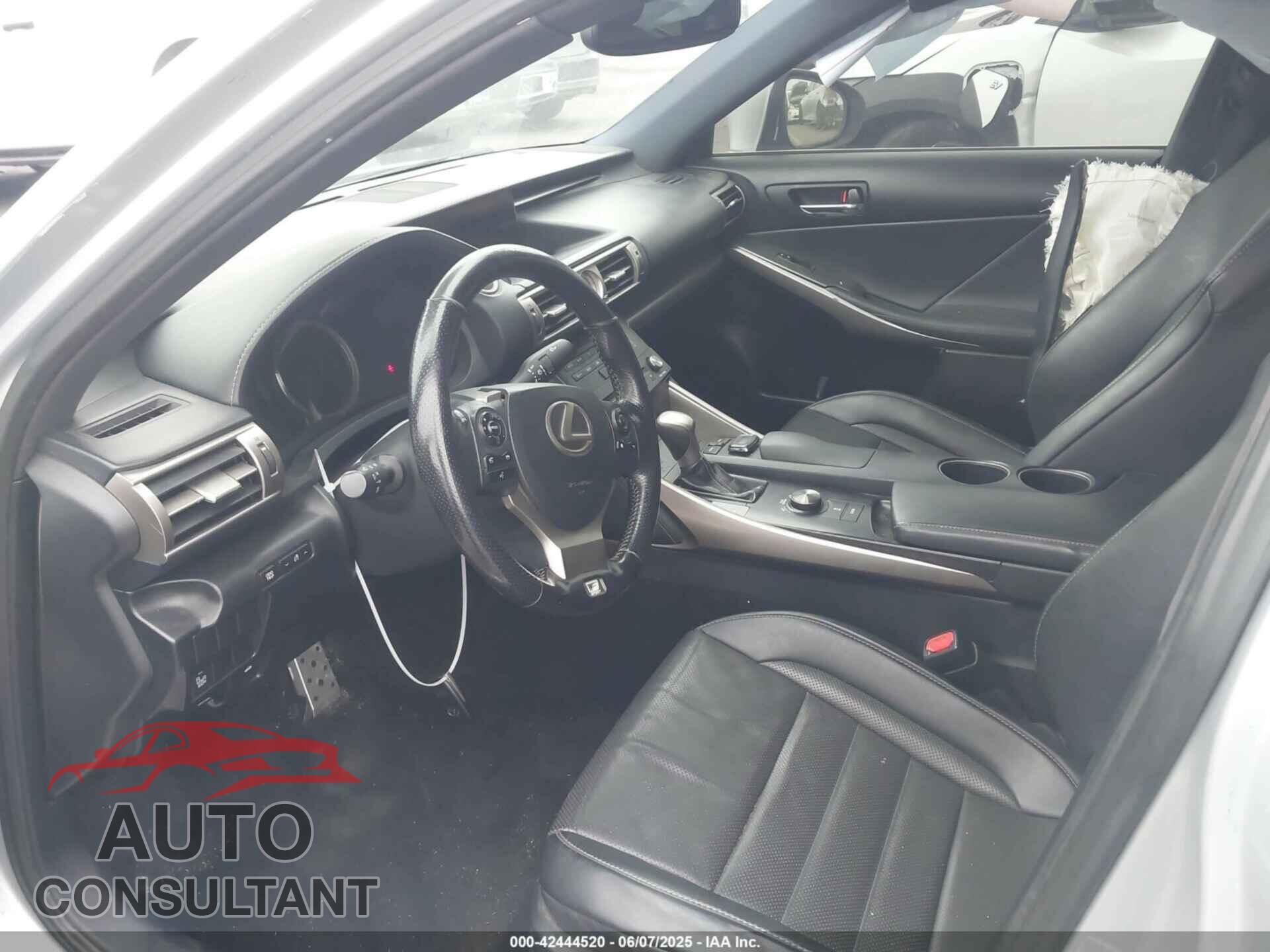 LEXUS IS 200T 2016 - JTHBA1D25G5016097