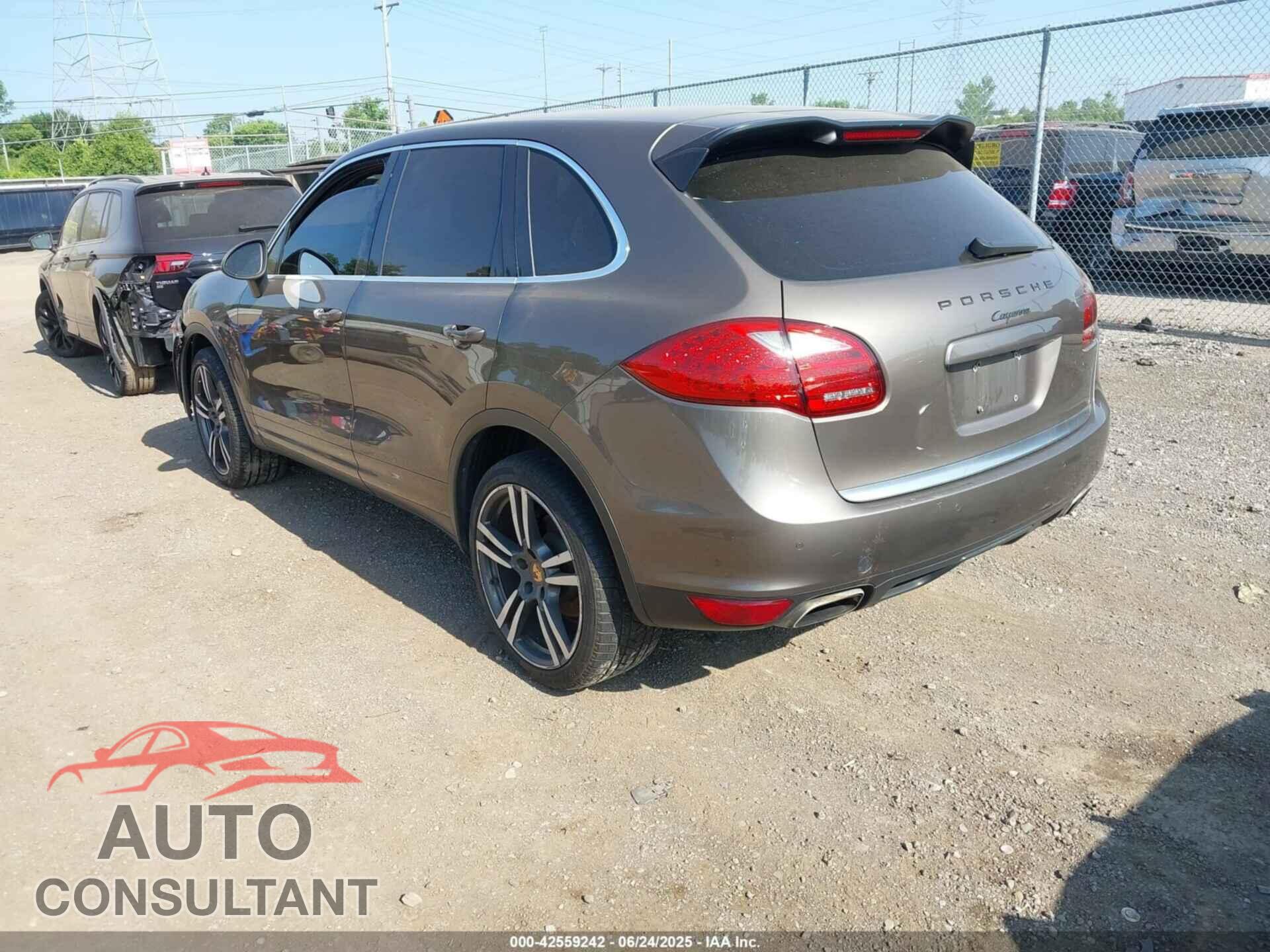 PORSCHE CAYENNE 2011 - WP1AA2A26BLA09038