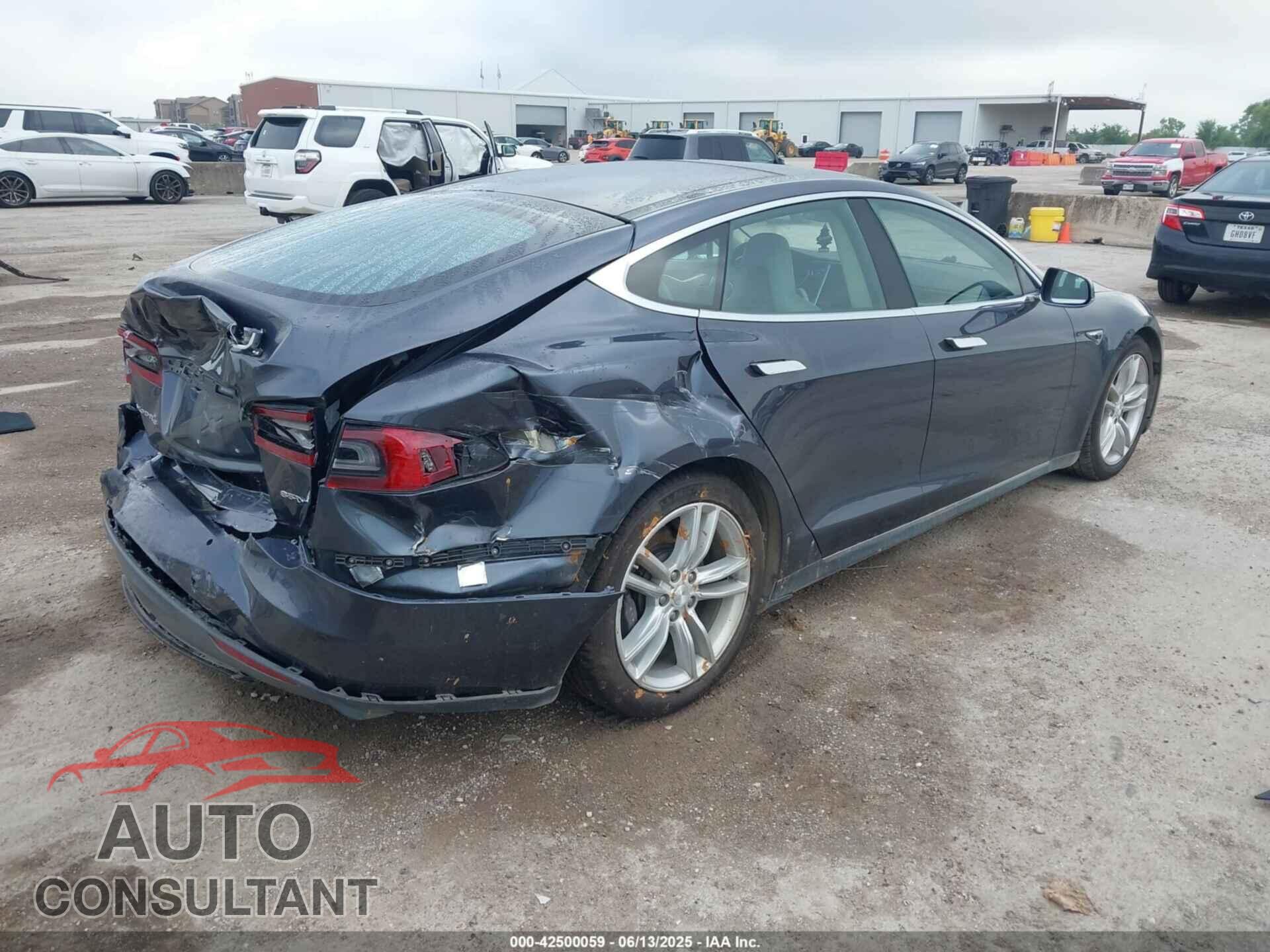 TESLA MODEL S 2016 - 5YJSA1E26GF123531