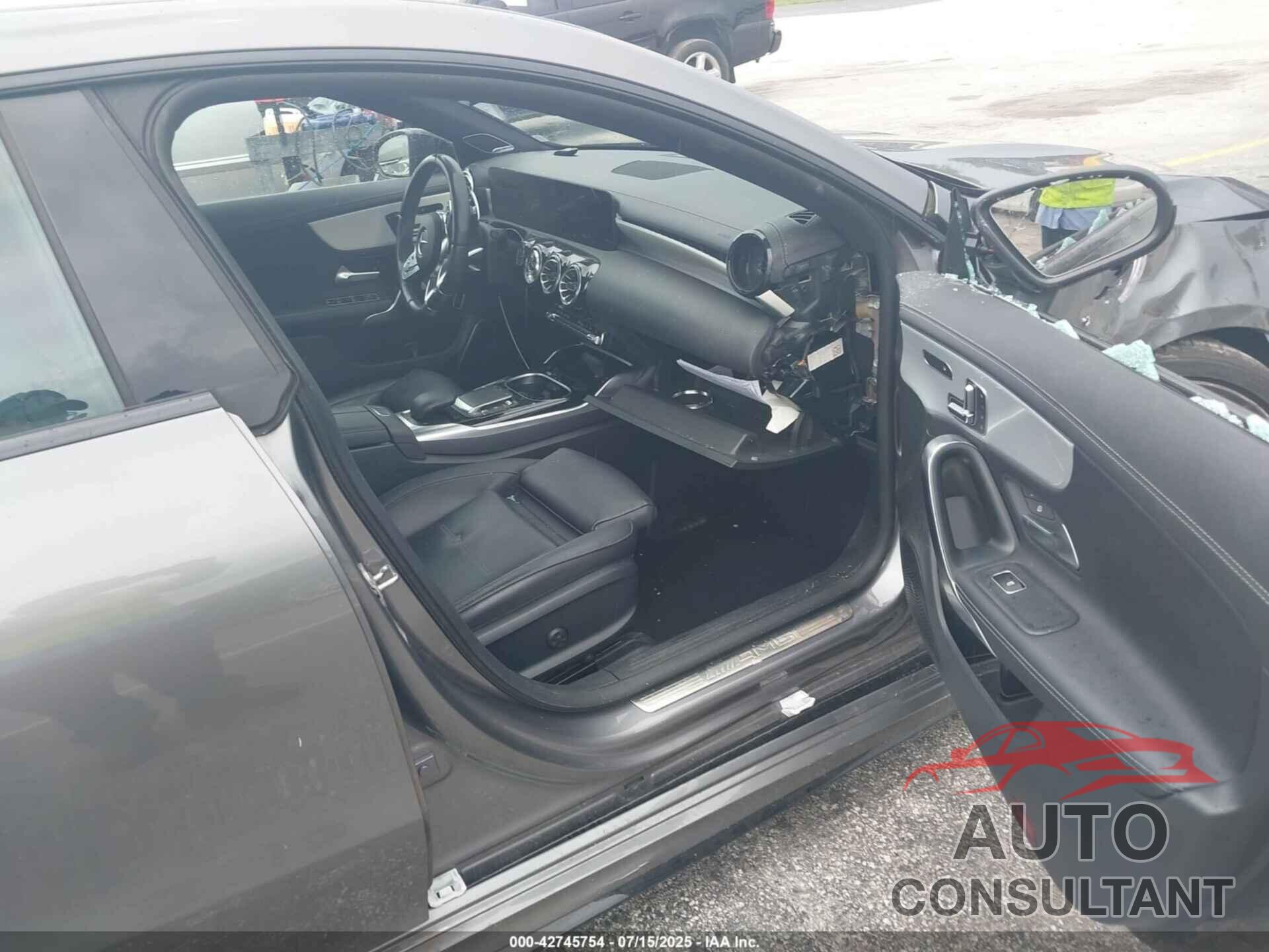 MERCEDES-BENZ AMG CLA 35 2023 - W1K5J5BB8PN404942