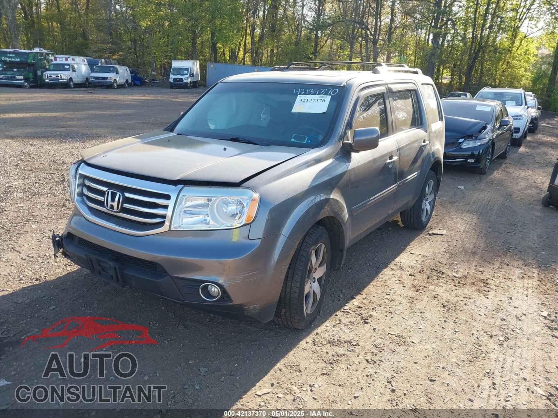 HONDA PILOT 2013 - 5FNYF4H58DB009660