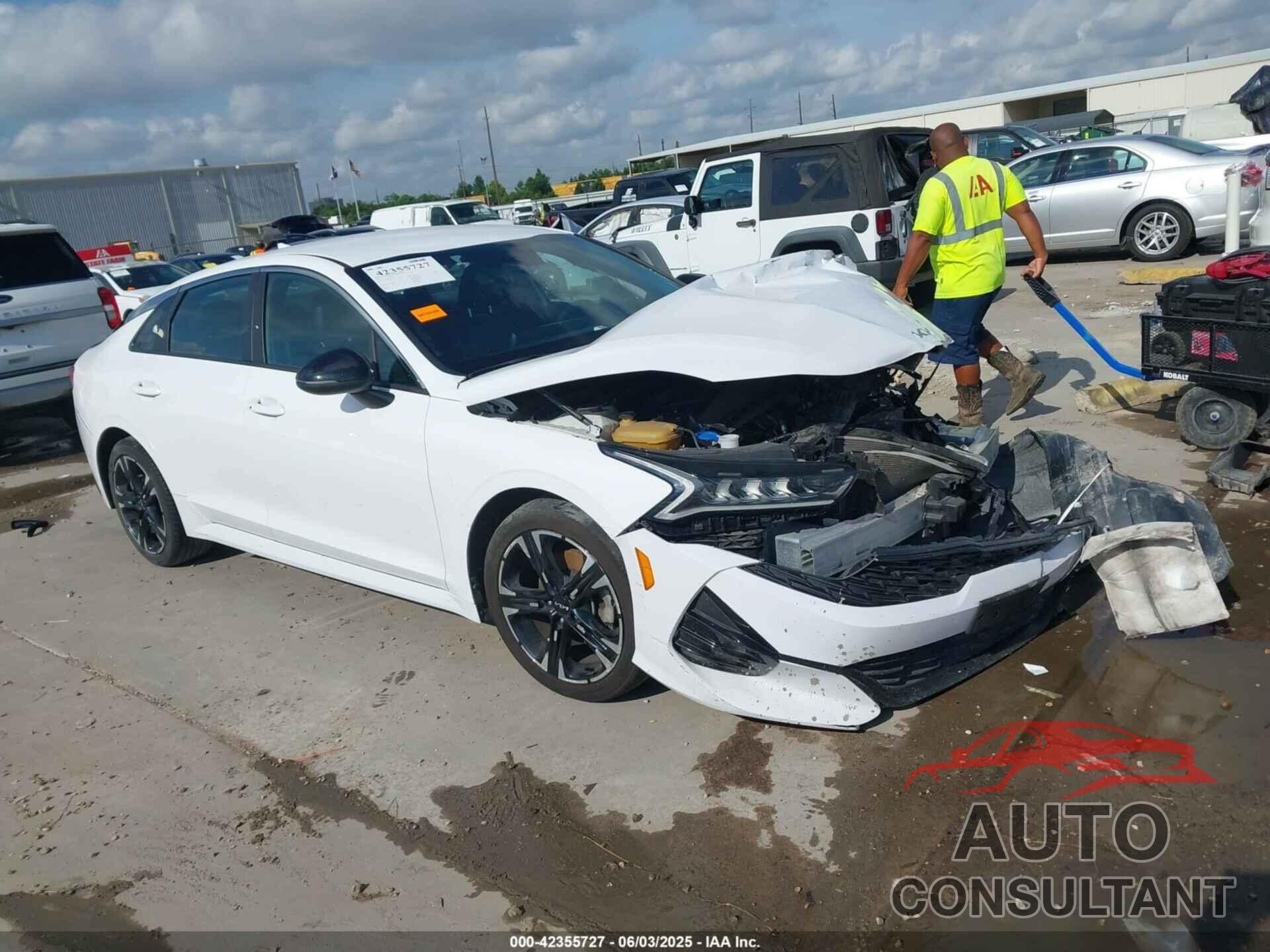 KIA K5 2022 - 5XXG64J24NG162482