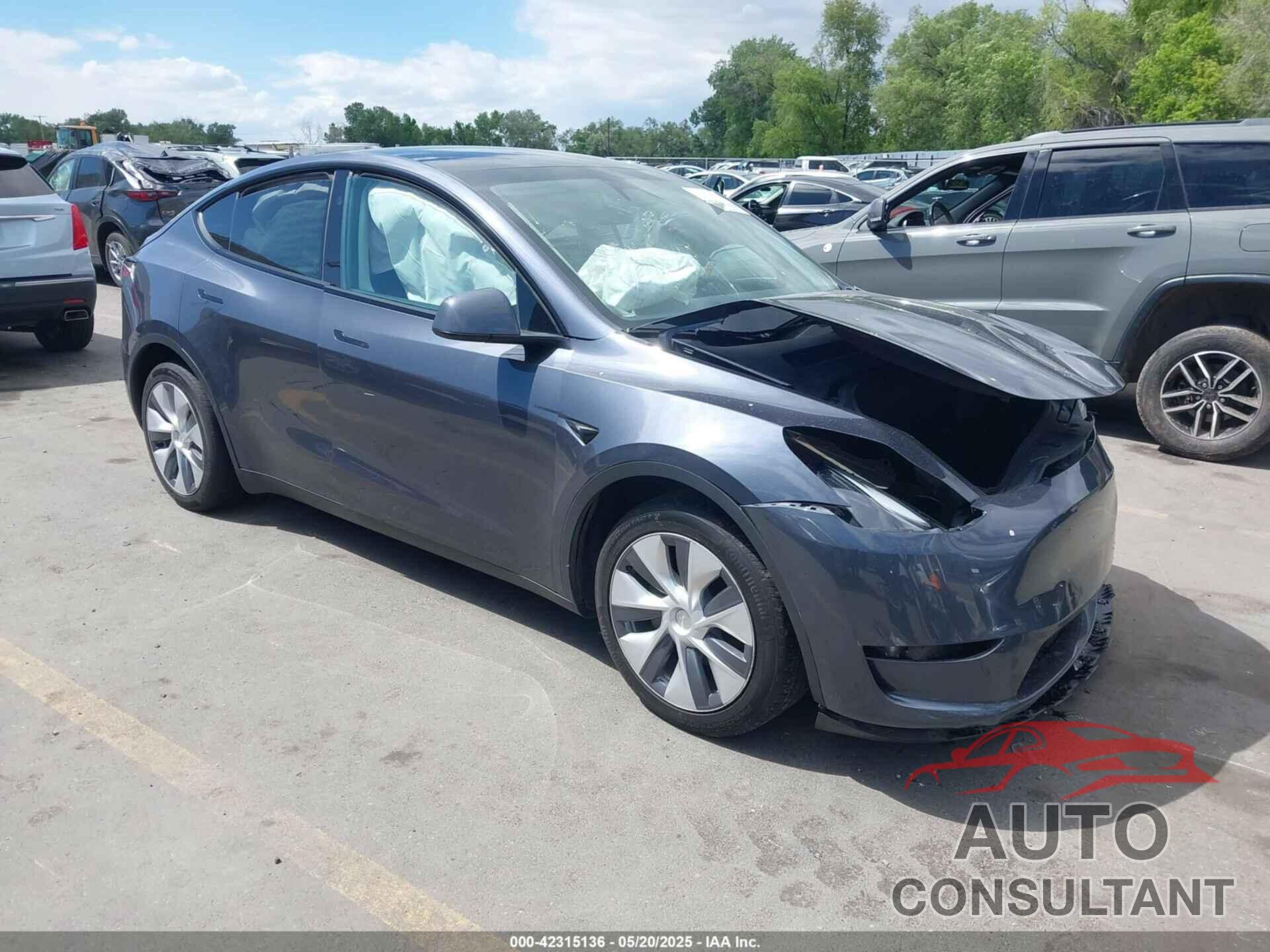 TESLA MODEL Y 2023 - 7SAYGDEE7PF852113