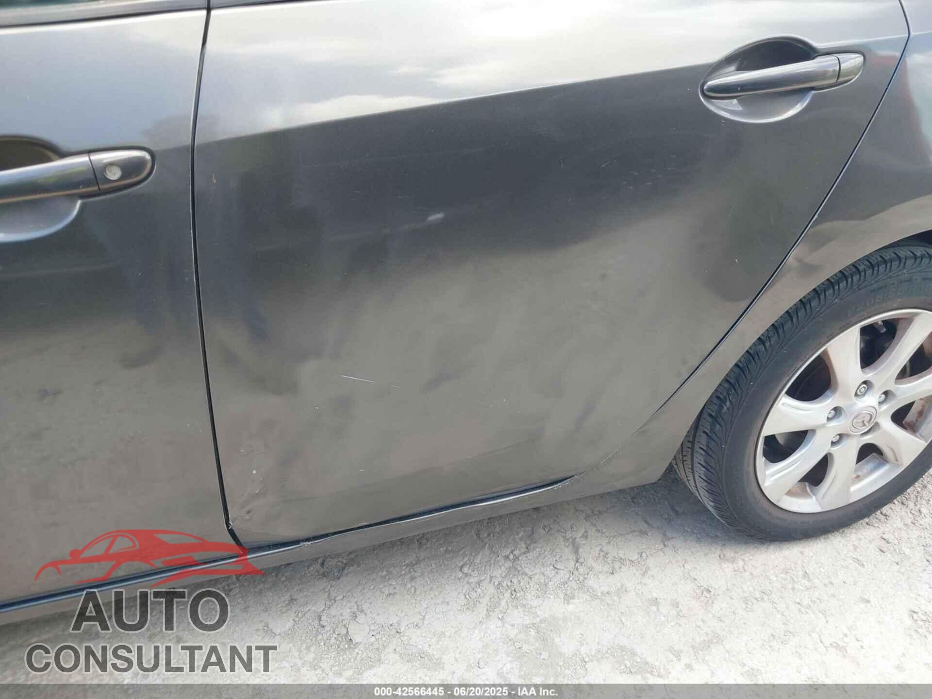 MAZDA MAZDA3 2011 - JM1BL1VF6B1385645