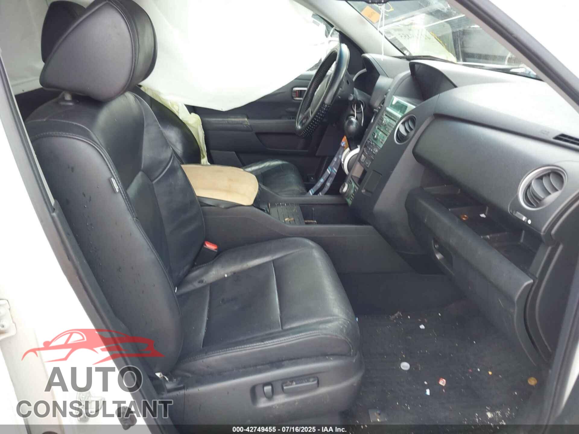 HONDA PILOT 2011 - 5FNYF4H94BB026309