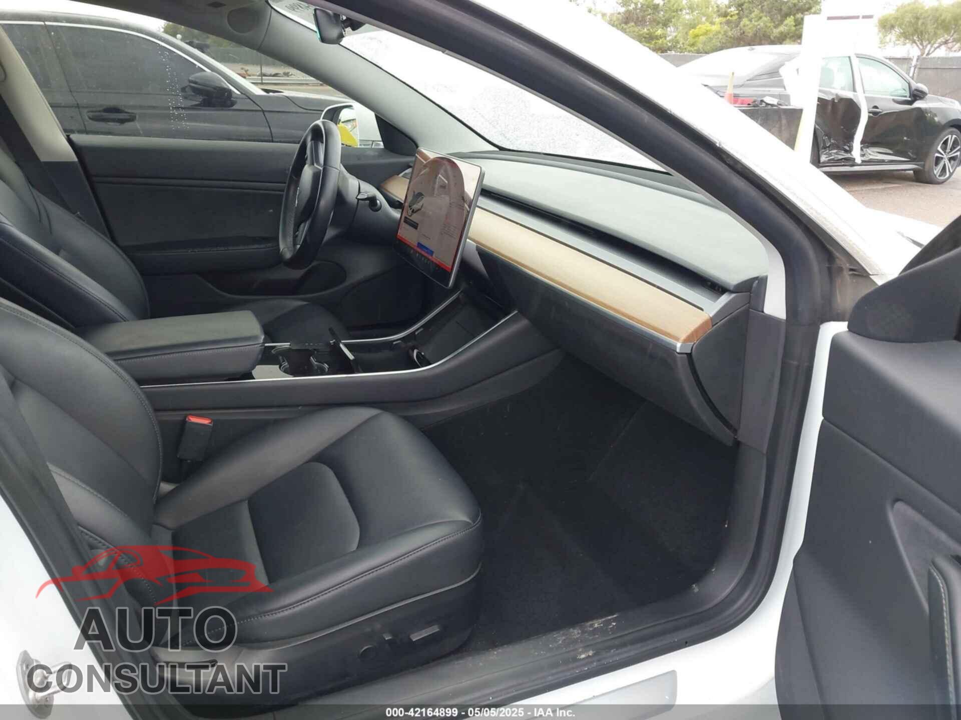 TESLA MODEL 3 2019 - 5YJ3E1EA7KF326498