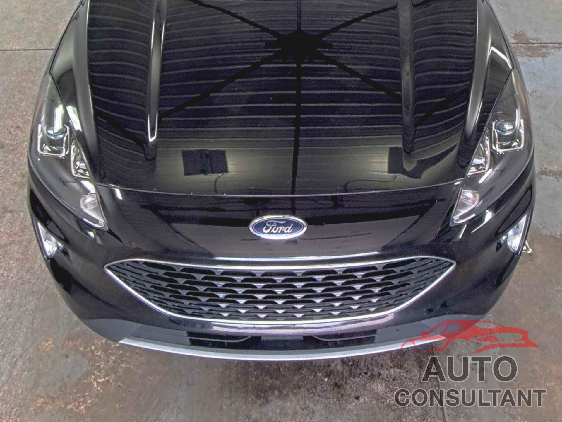FORD ESCAPE 2021 - 1FMCU9CZ5MUA50807