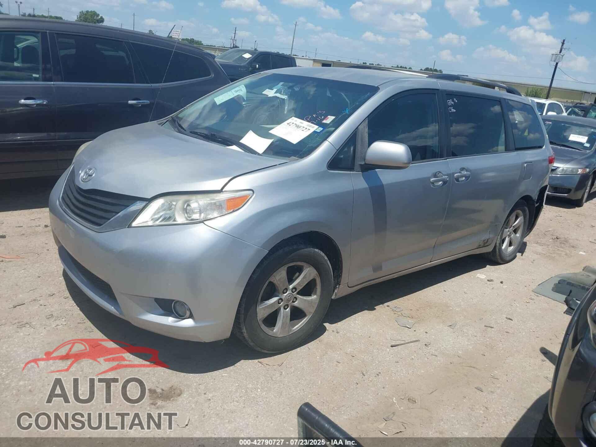 TOYOTA SIENNA 2013 - 5TDKK3DC8DS403364
