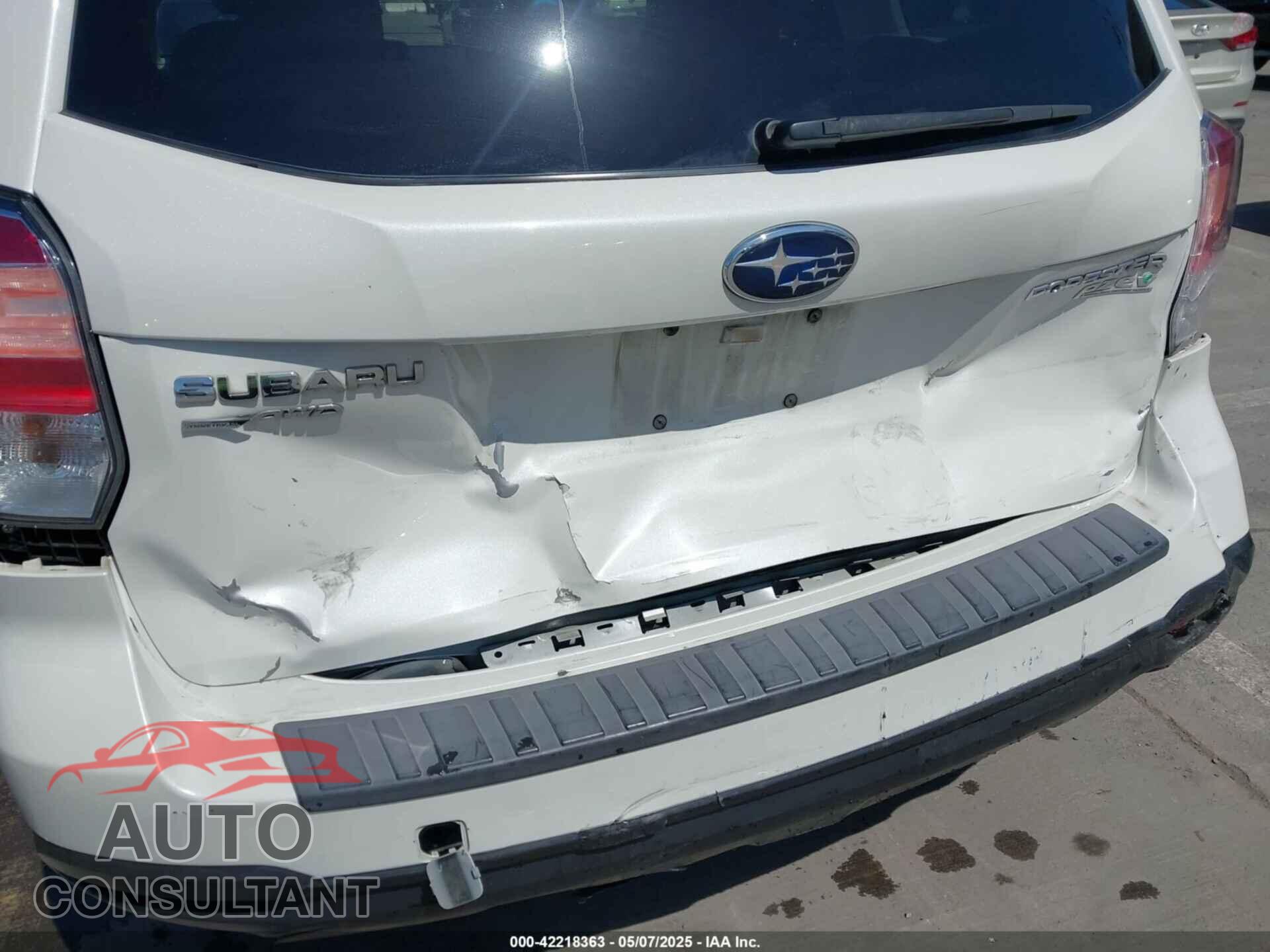 SUBARU FORESTER 2017 - JF2SJAEC5HH526184