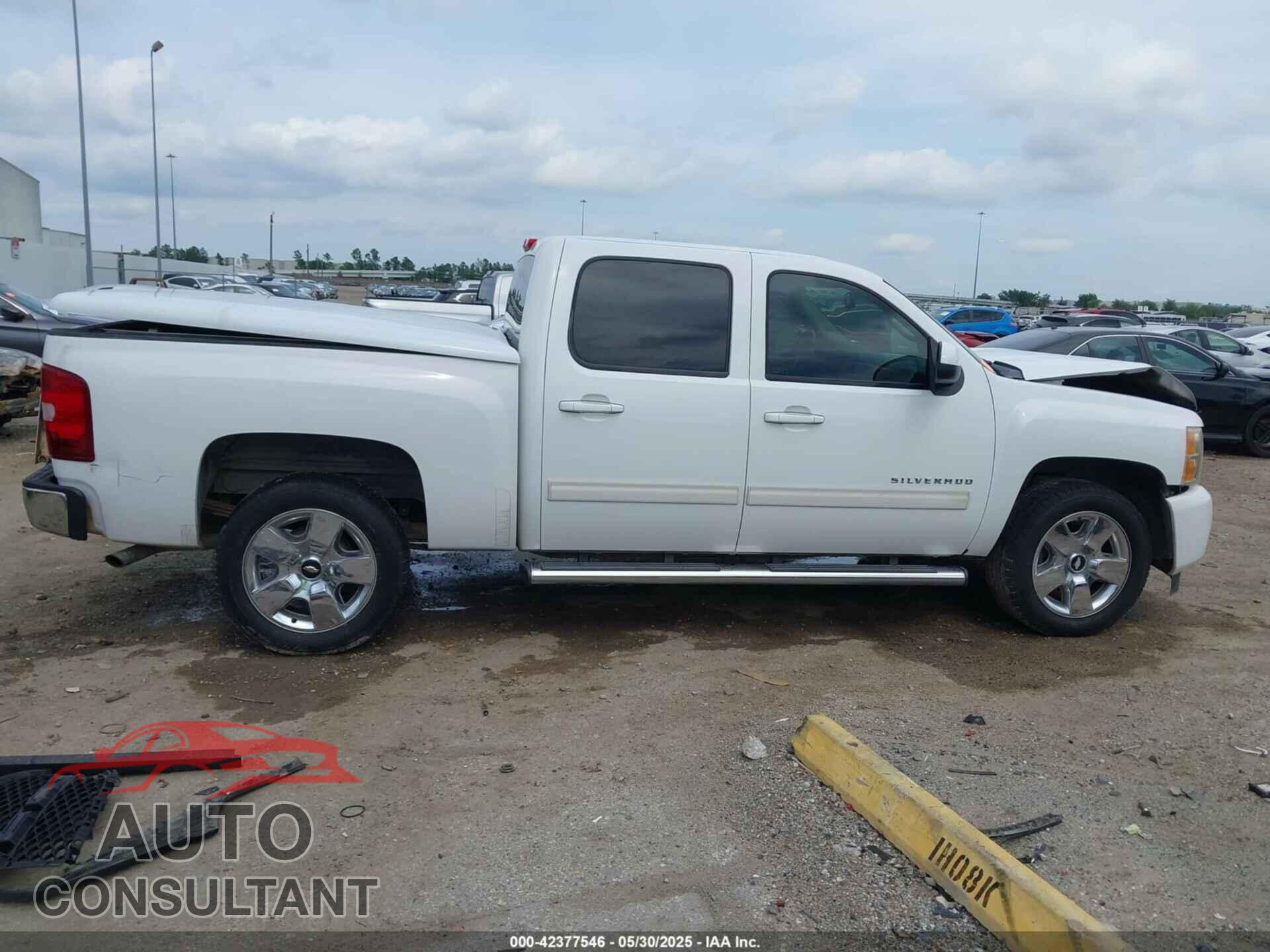 CHEVROLET SILVERADO 1500 2011 - 3GCPCTE06BG167638