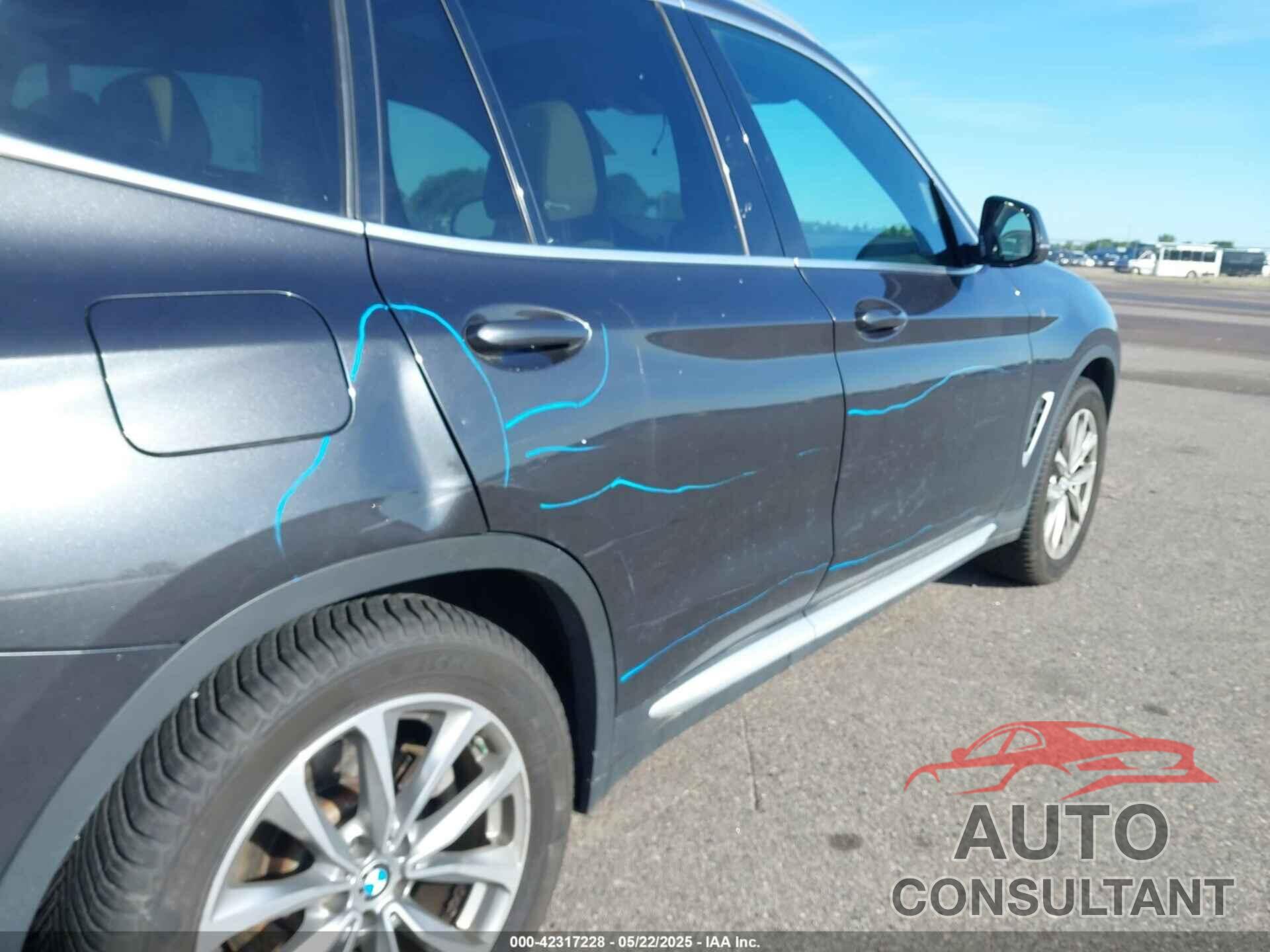 BMW X3 2018 - 5UXTR9C57JLD72211