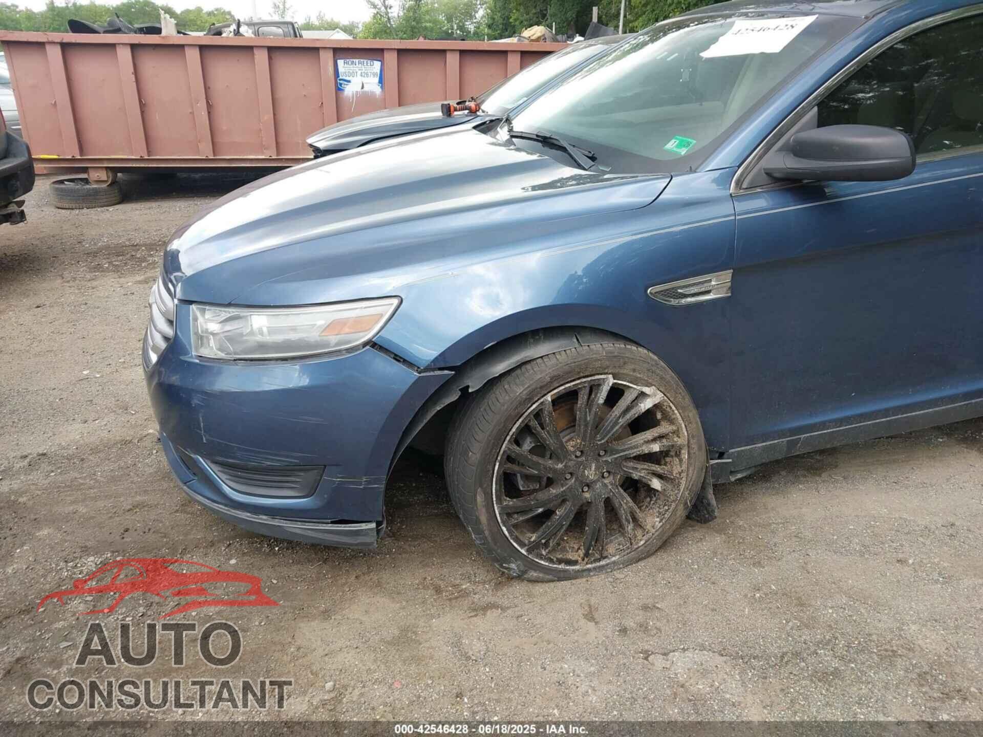 FORD TAURUS 2018 - 1FAHP2D84JG115399