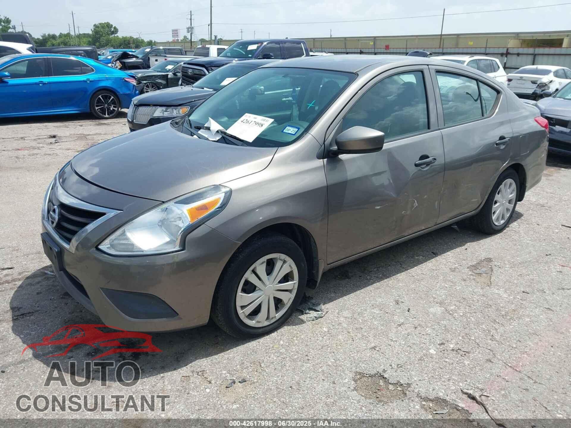 NISSAN VERSA 2017 - 3N1CN7AP1HL855357