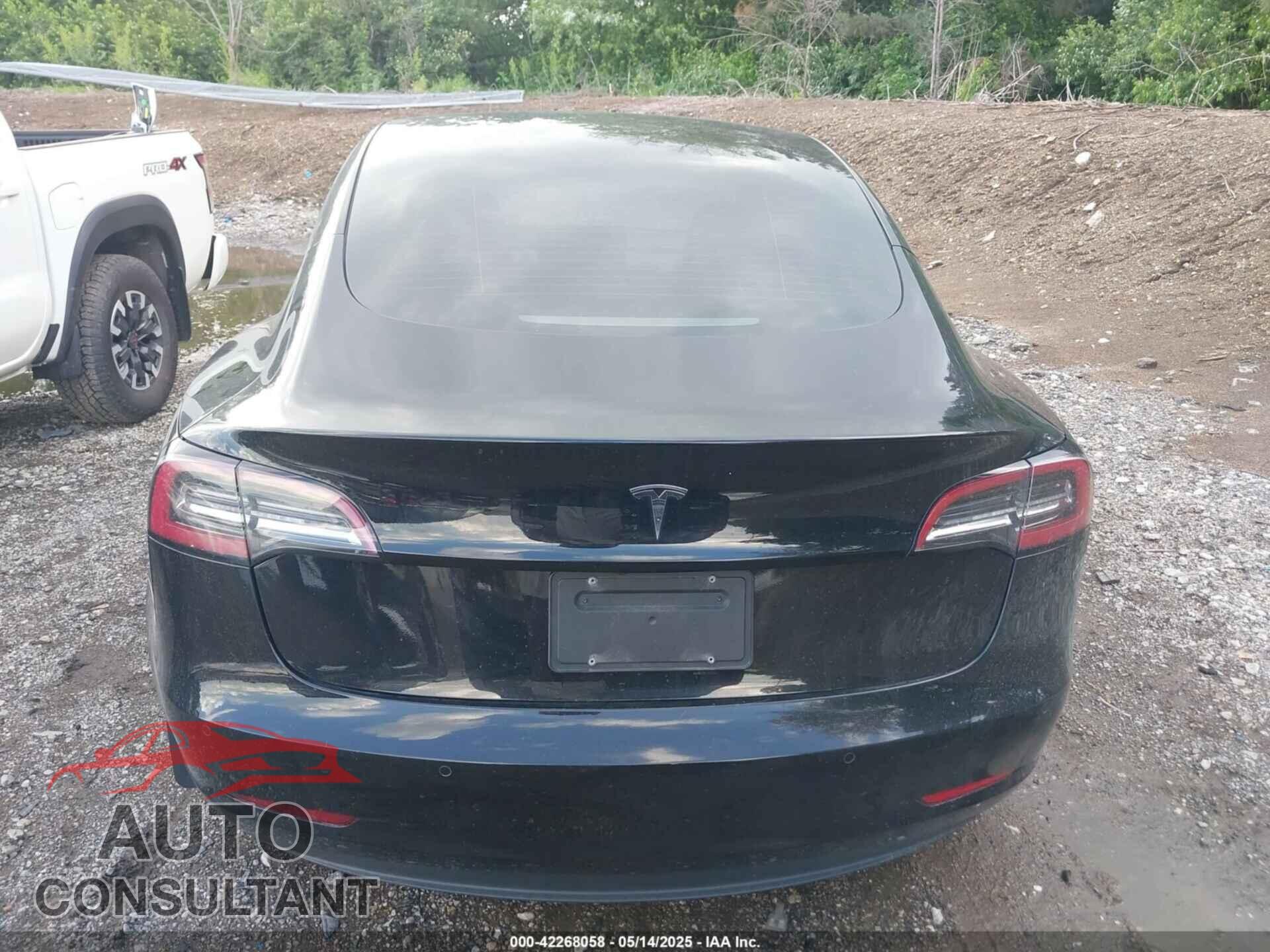 TESLA MODEL 3 2022 - 5YJ3E1EA1NF304355