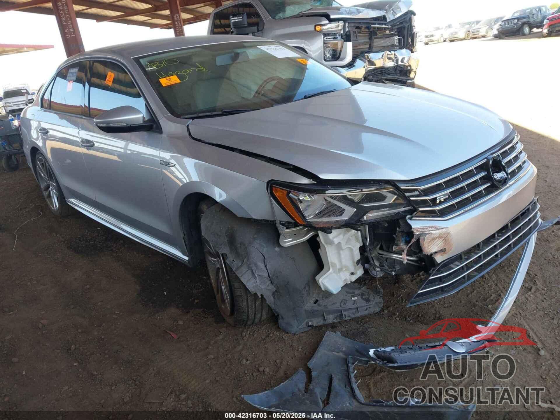 VOLKSWAGEN PASSAT 2018 - 1VWAA7A33JC019514