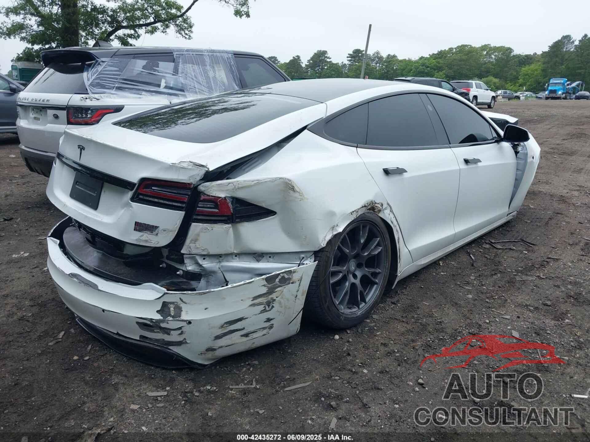 TESLA MODEL S 2022 - 5YJSA1E62NF487719
