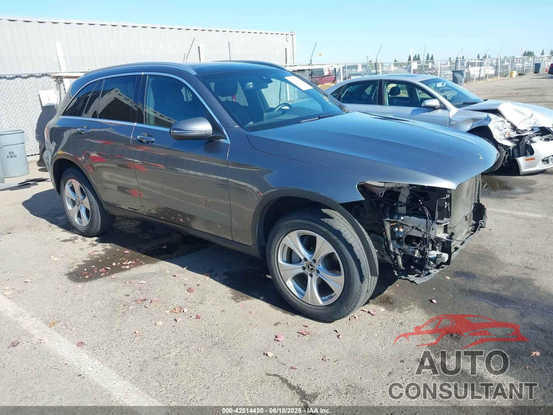 MERCEDES-BENZ GLC 300 2018 - WDC0G4KB6JV057884