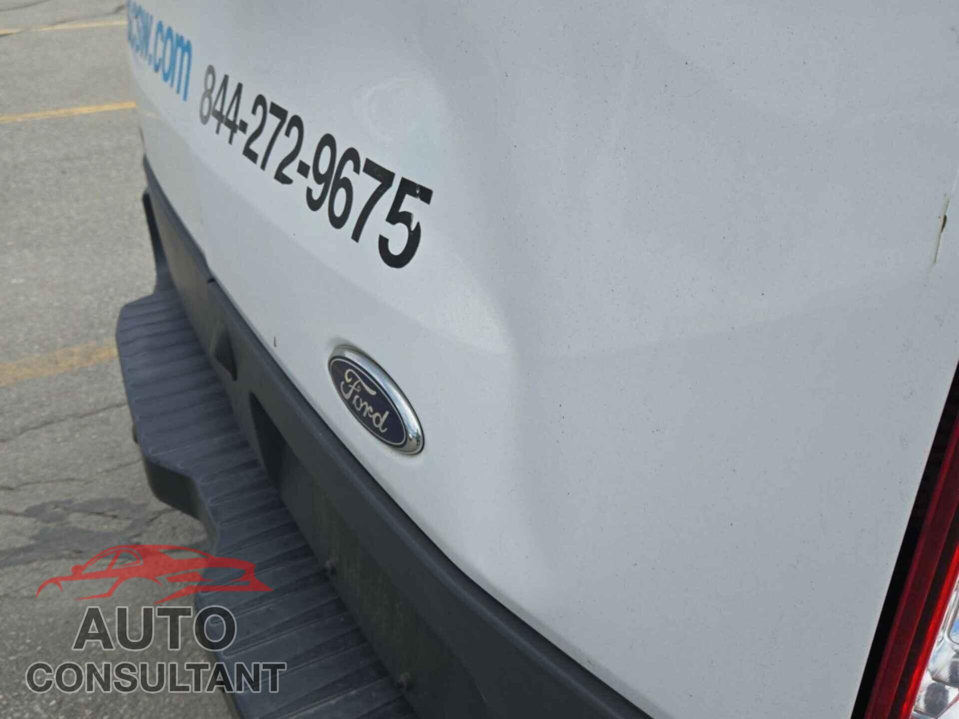 FORD TRANSIT-150 2017 - 1FTYE1YM9HKA82523