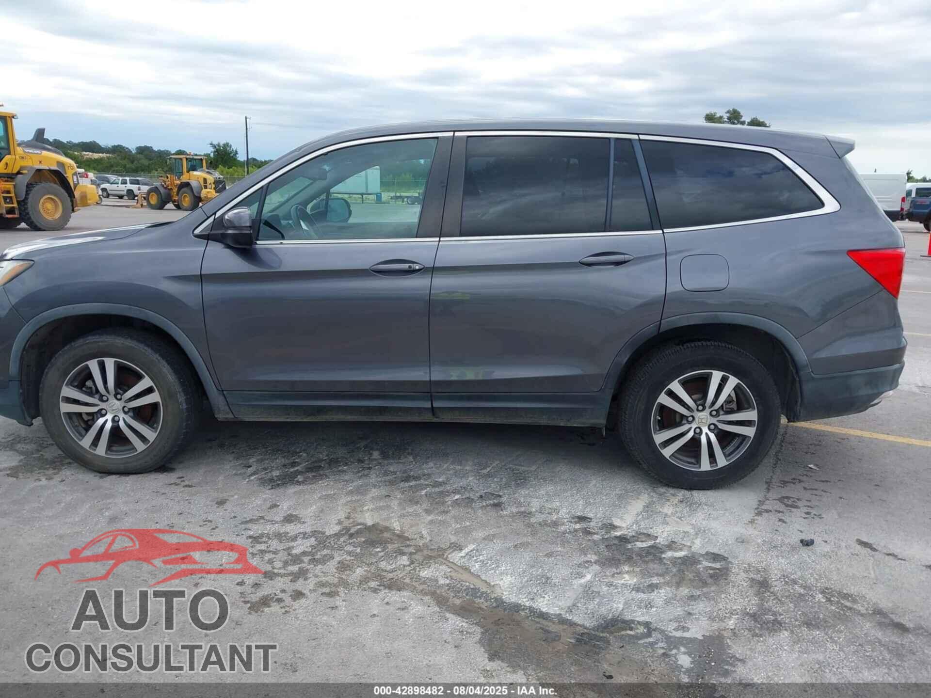 HONDA PILOT 2016 - 5FNYF5H70GB010975