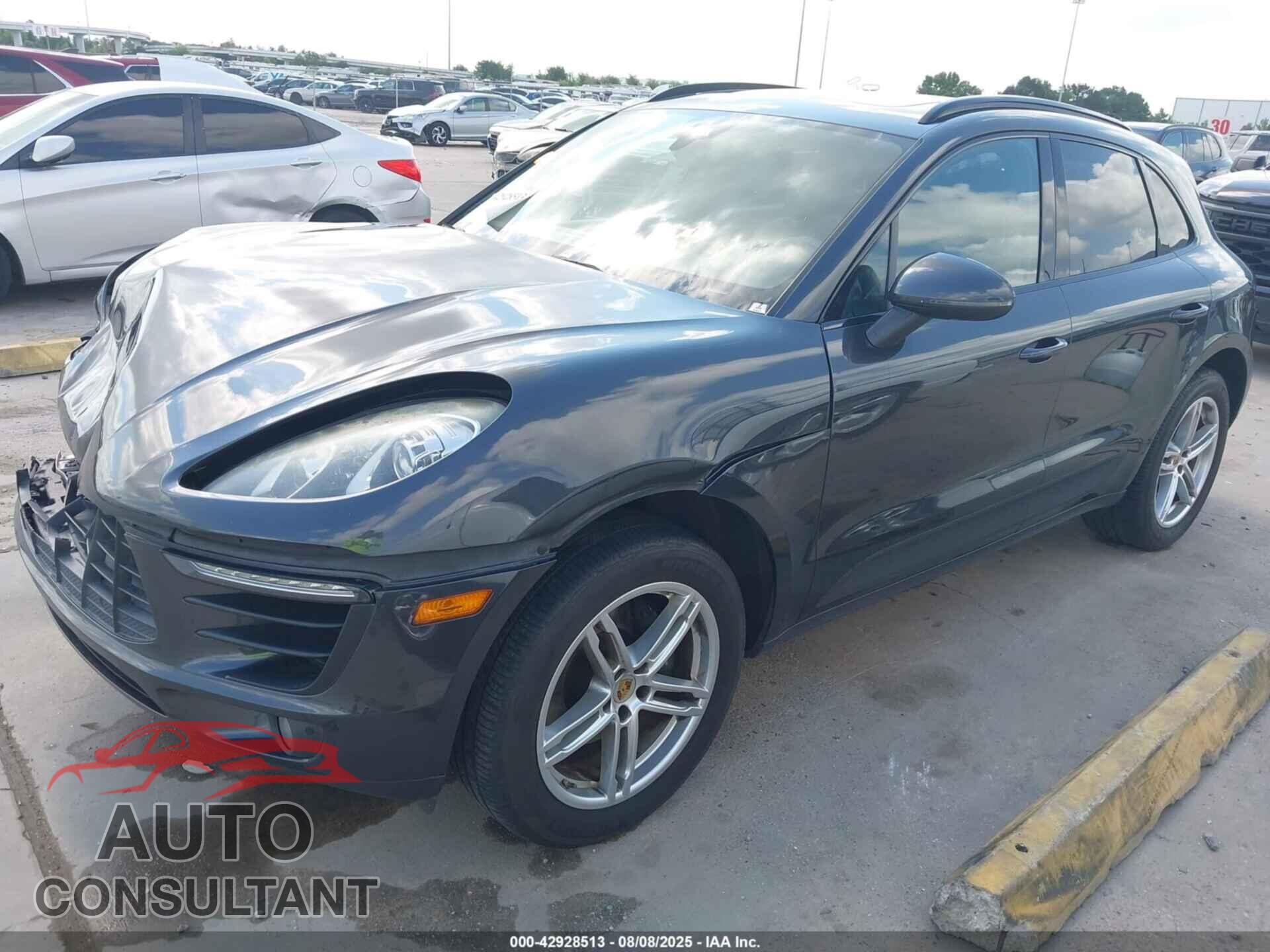 PORSCHE MACAN 2017 - WP1AA2A59HLB04132