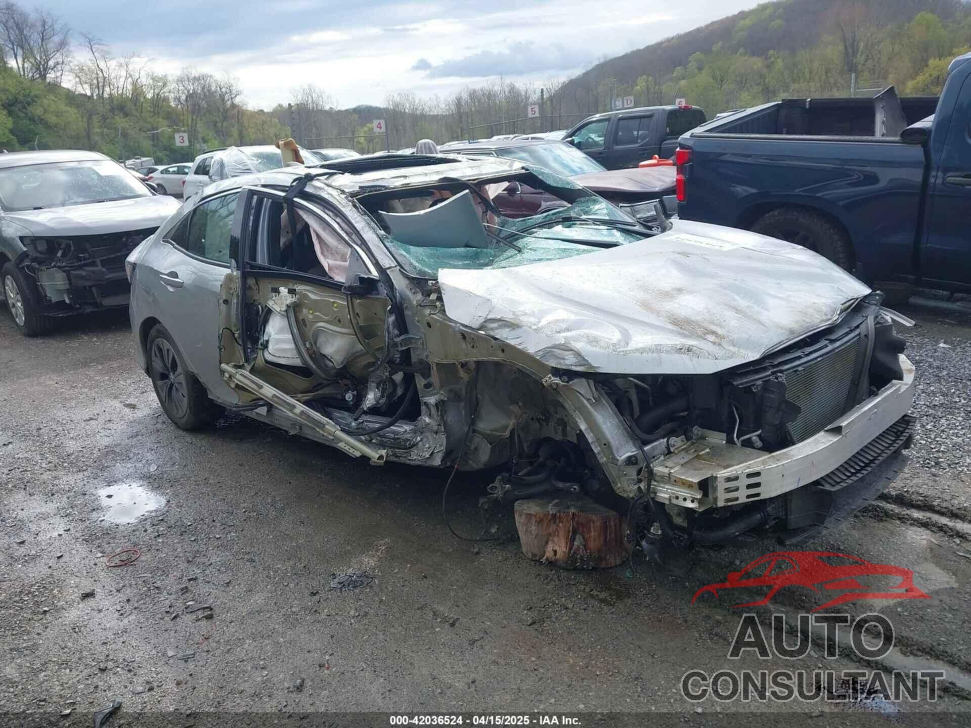 HONDA CIVIC 2018 - SHHFK7H56JU220614