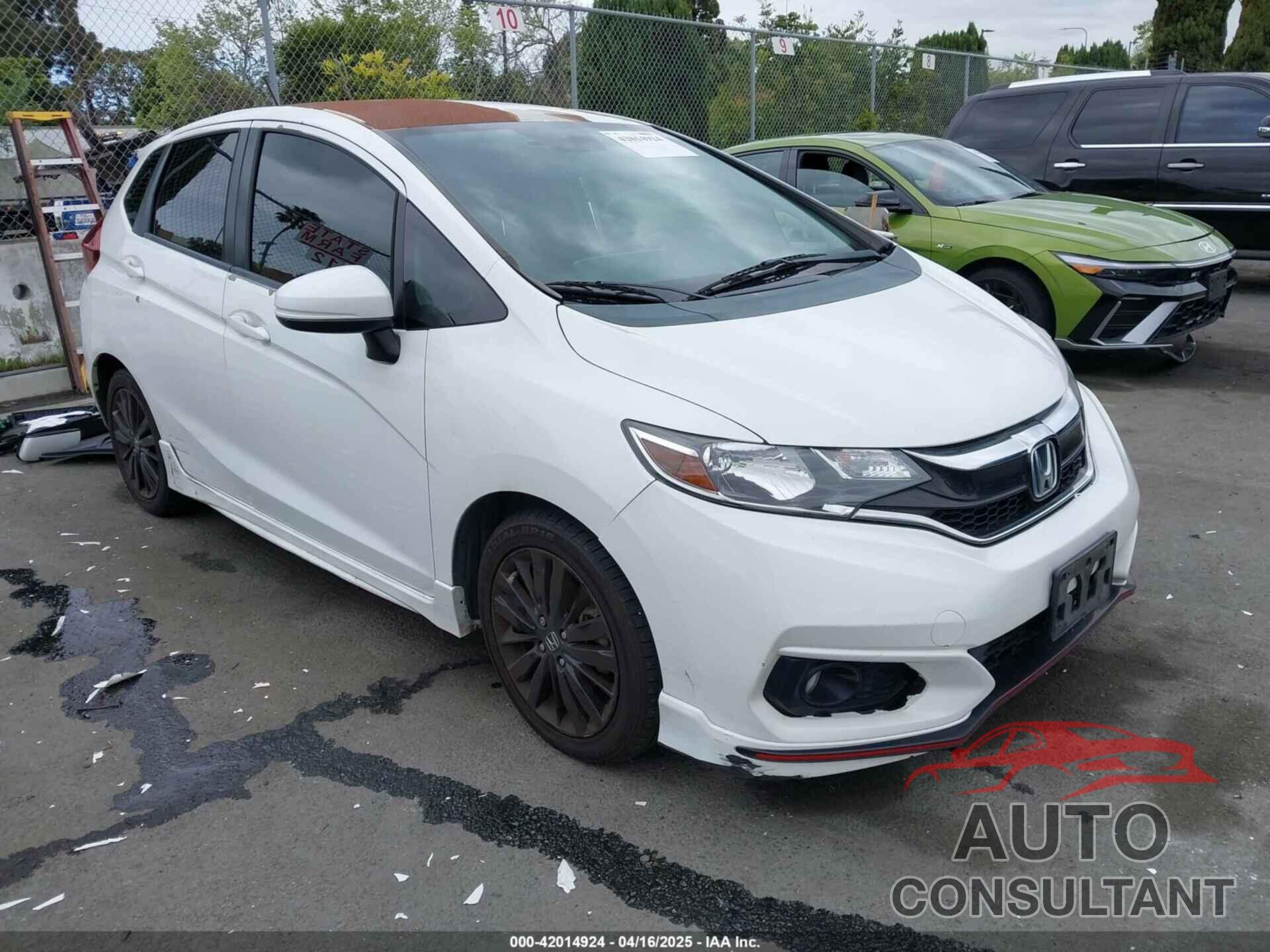 HONDA FIT 2018 - 3HGGK5G68JM716063