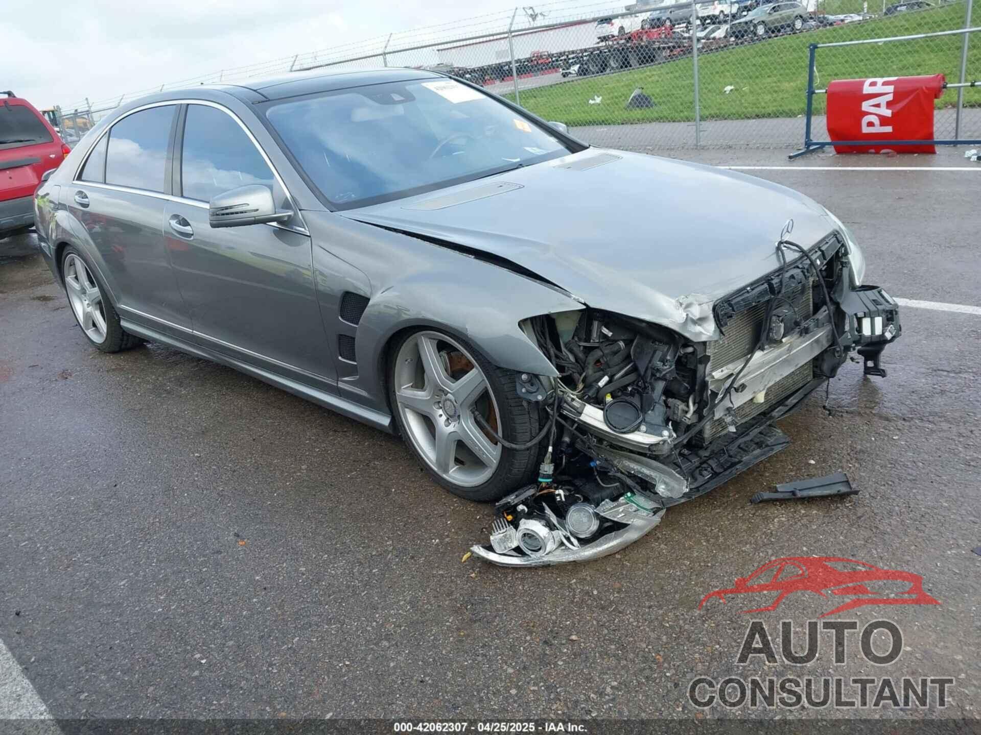 MERCEDES-BENZ S 550 2013 - WDDNG7DBXDA510898