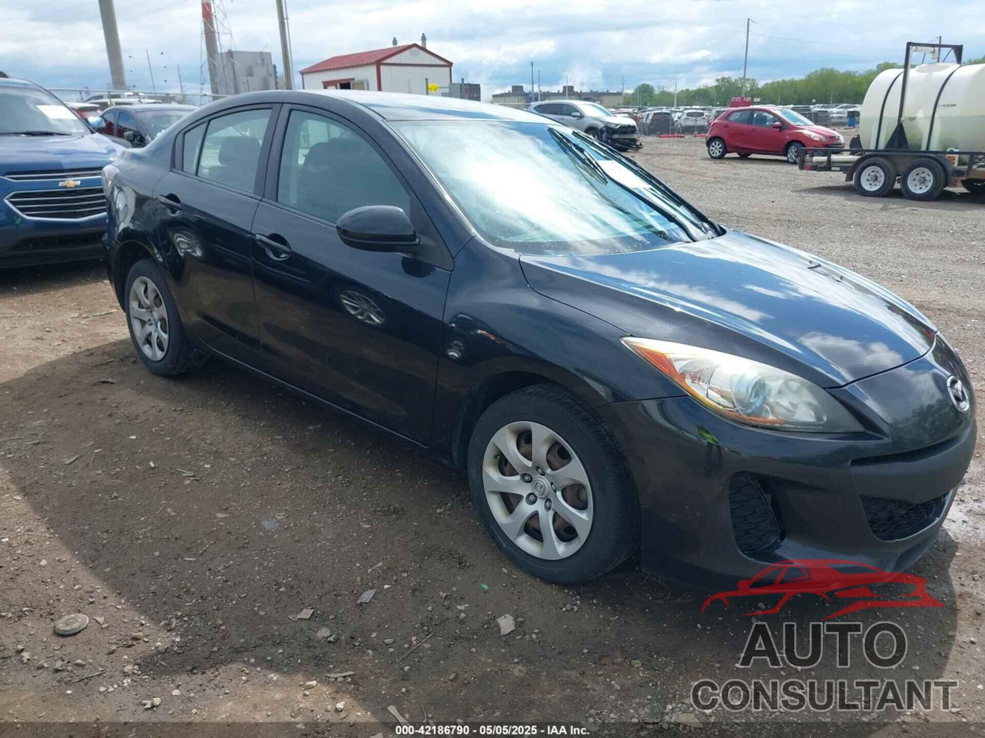 MAZDA MAZDA3 2013 - JM1BL1U78D1751103