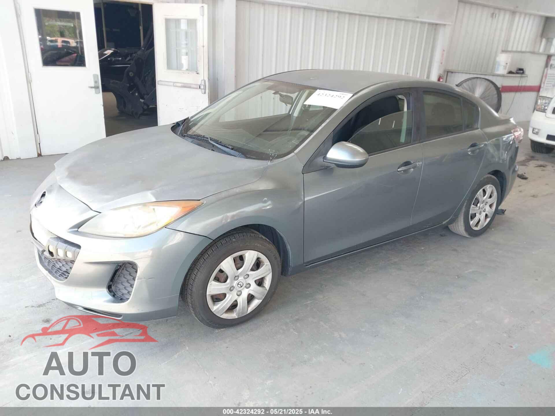 MAZDA MAZDA3 2012 - JM1BL1UF8C1521096