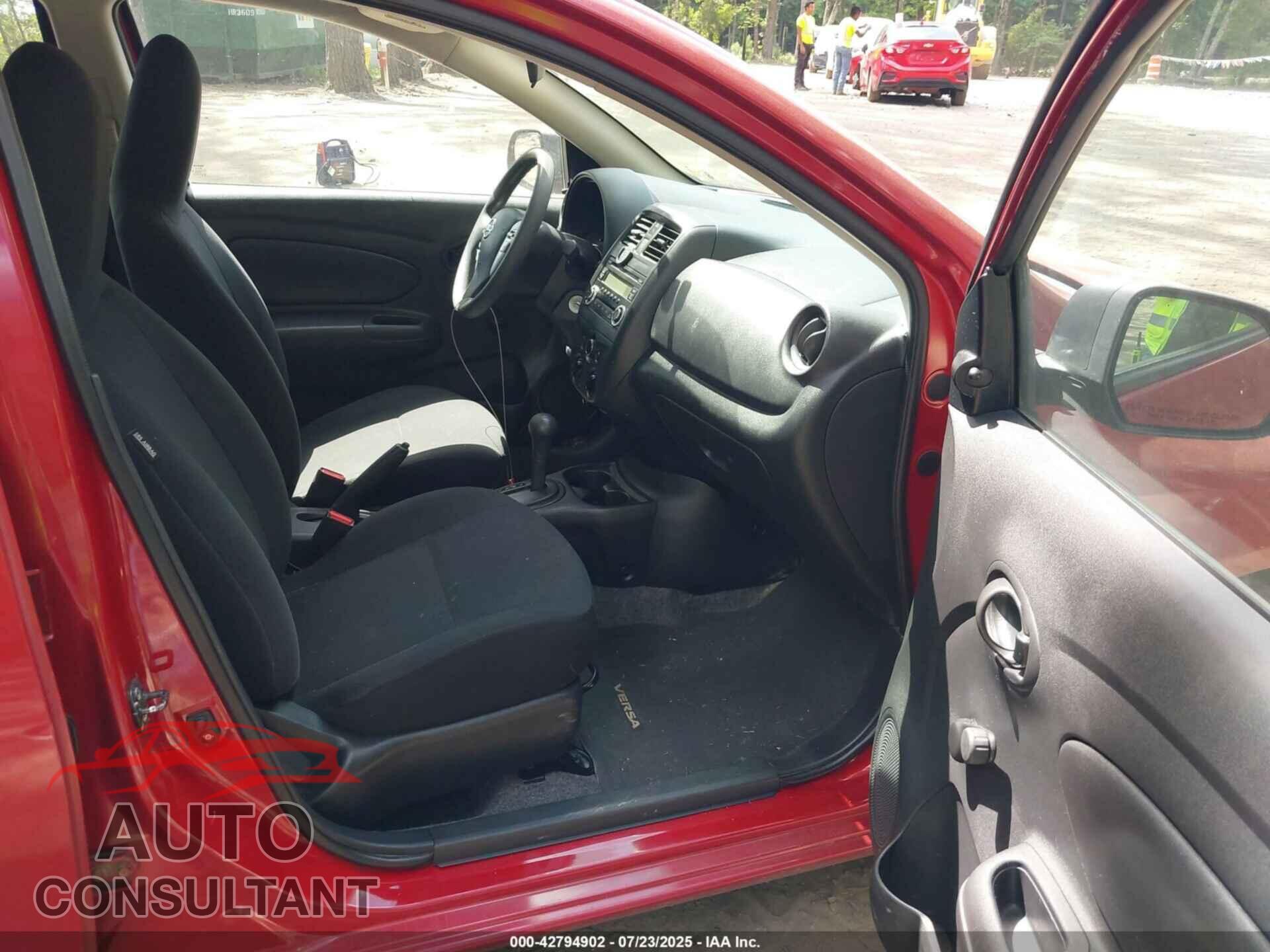 NISSAN VERSA 2015 - 3N1CN7AP1FL830455