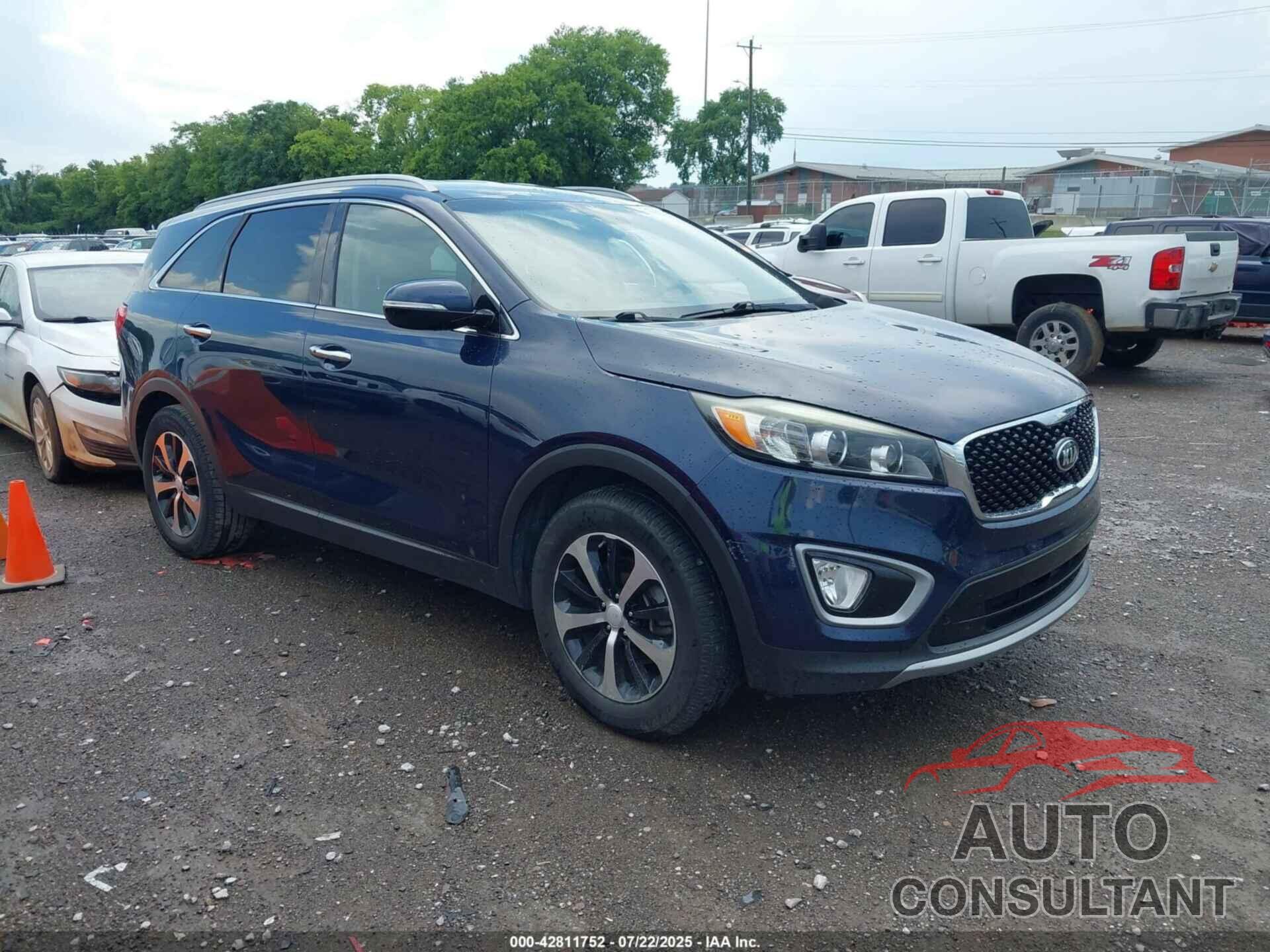 KIA SORENTO 2017 - 5XYPH4A1XHG276732