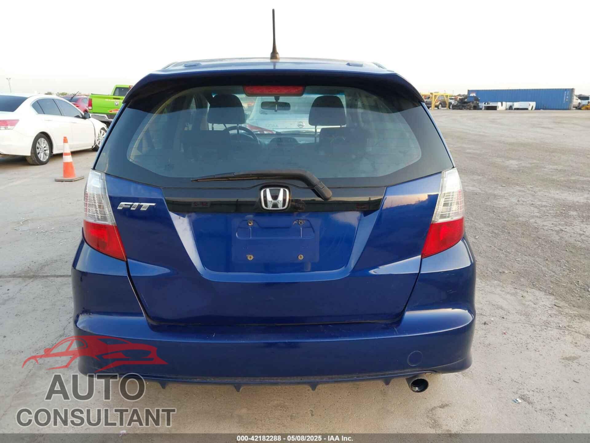HONDA FIT 2012 - JHMGE8H54CC008411