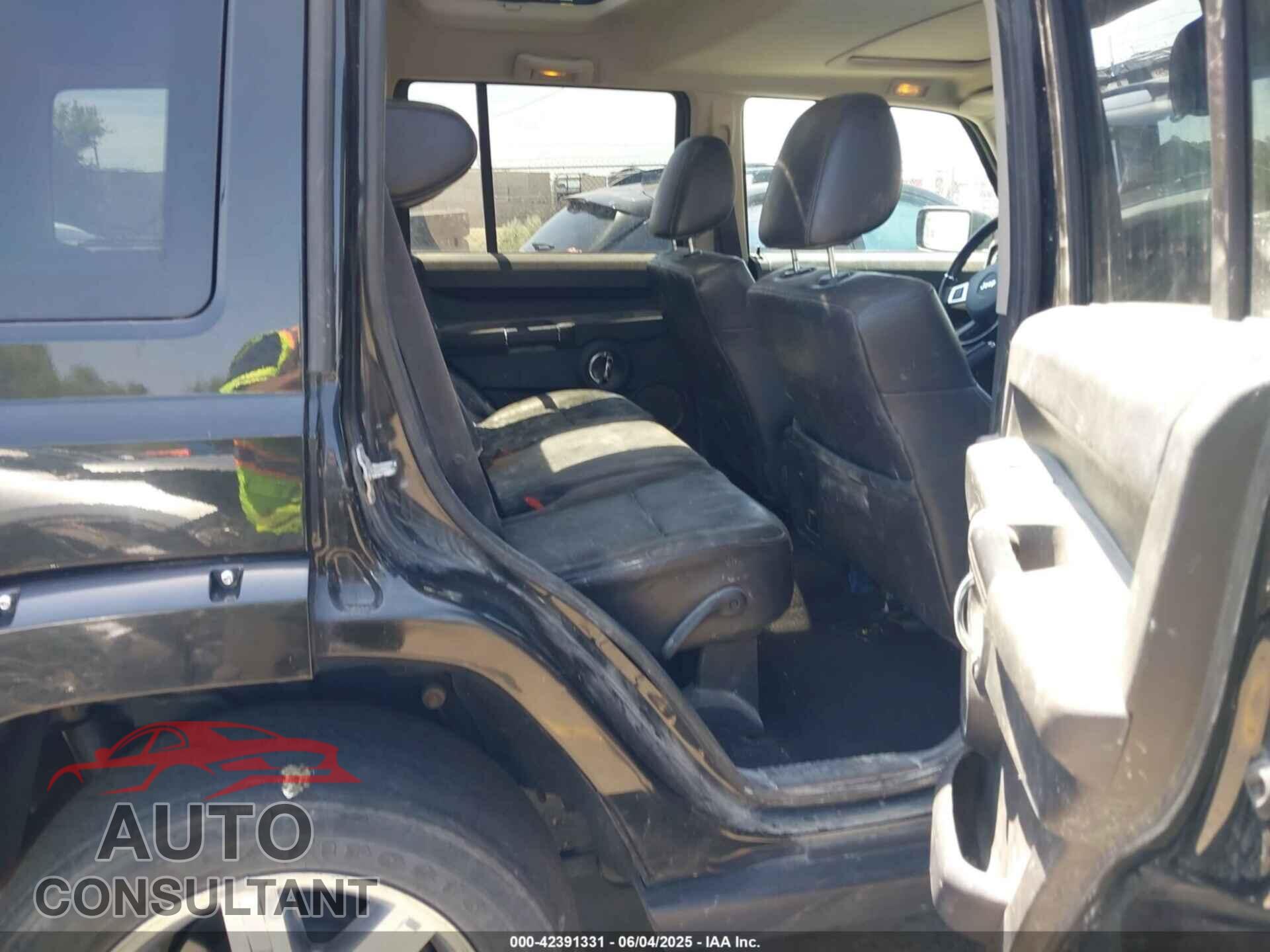 JEEP COMMANDER 2010 - 1J4RG5GT6AC146638