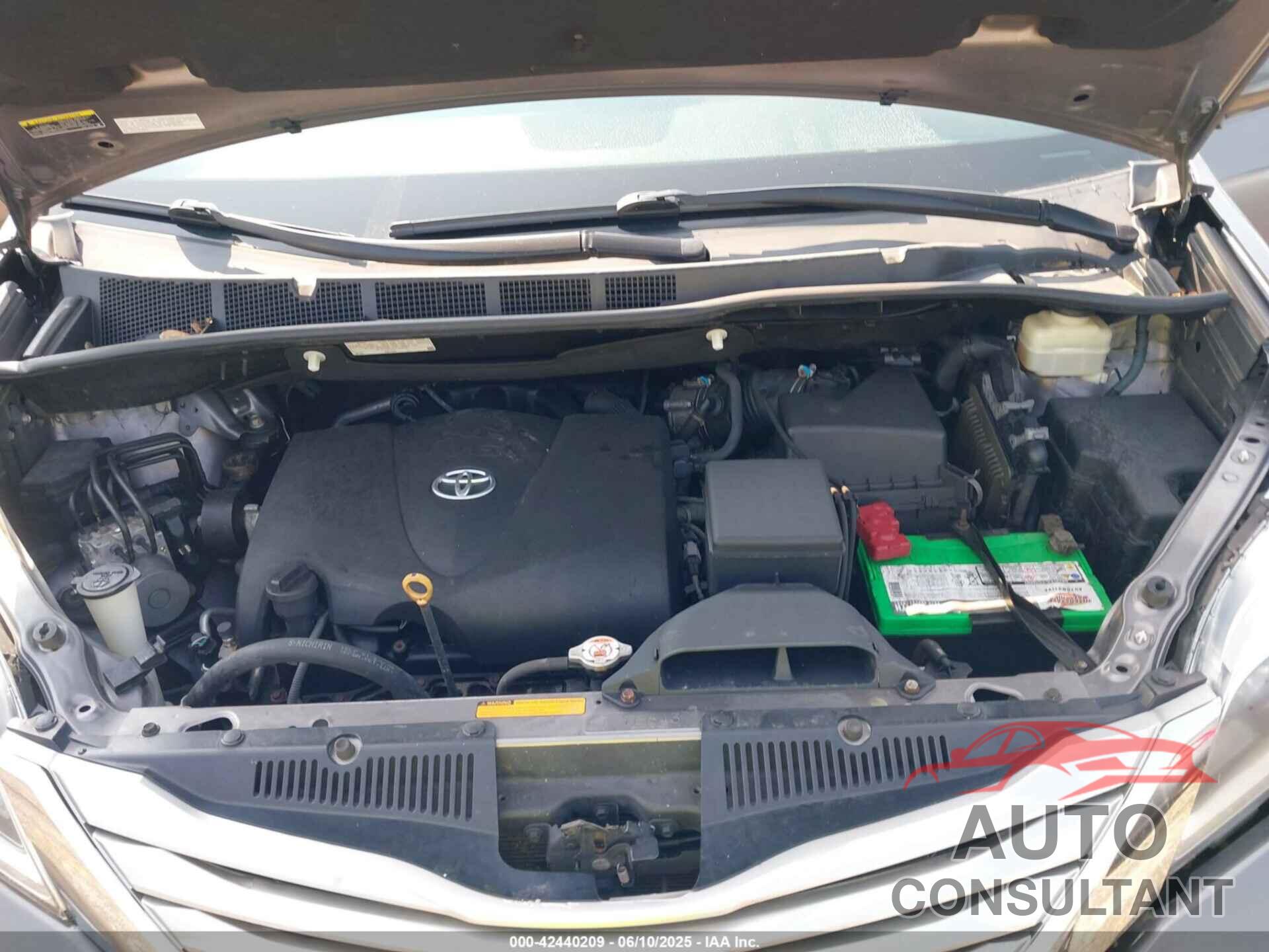 TOYOTA SIENNA 2017 - 5TDDZ3DC9HS183372