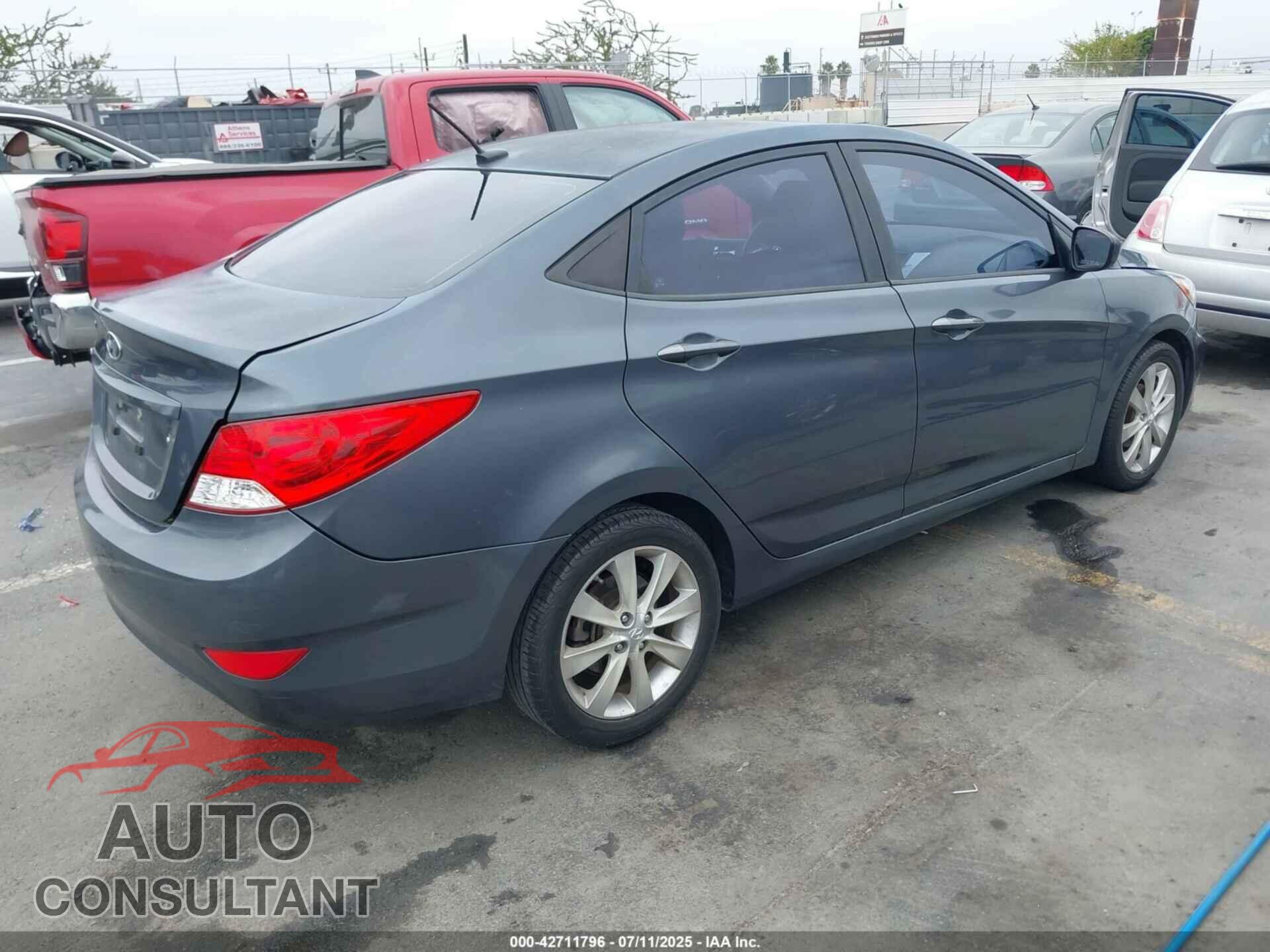 HYUNDAI ACCENT 2012 - KMHCU4AE6CU075765