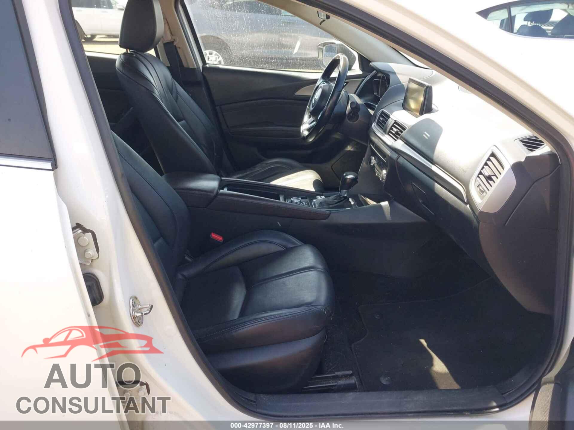 MAZDA MAZDA3 2017 - 3MZBN1V73HM124498